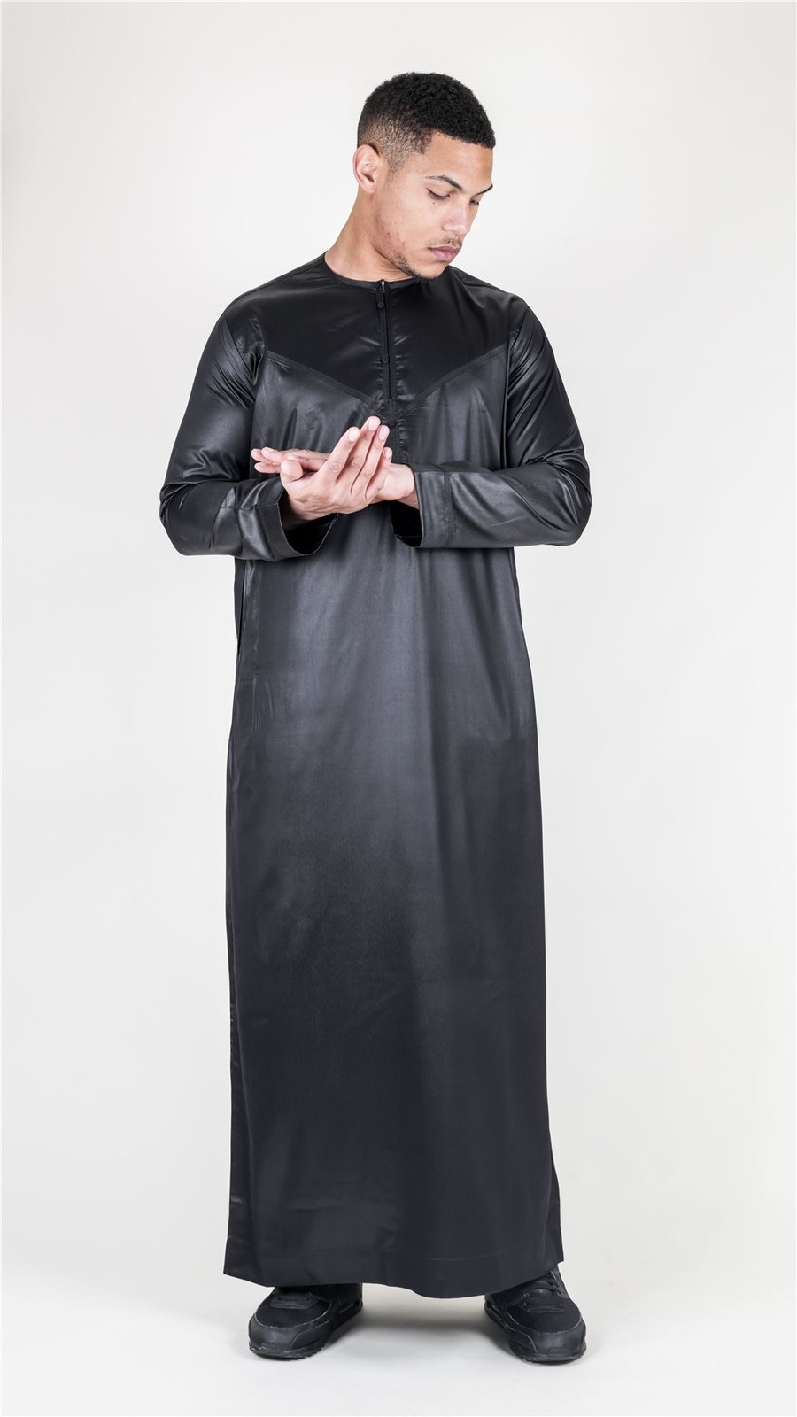 Men’s Black Satin Emirati Thobe Islamic Clothing | Thobez