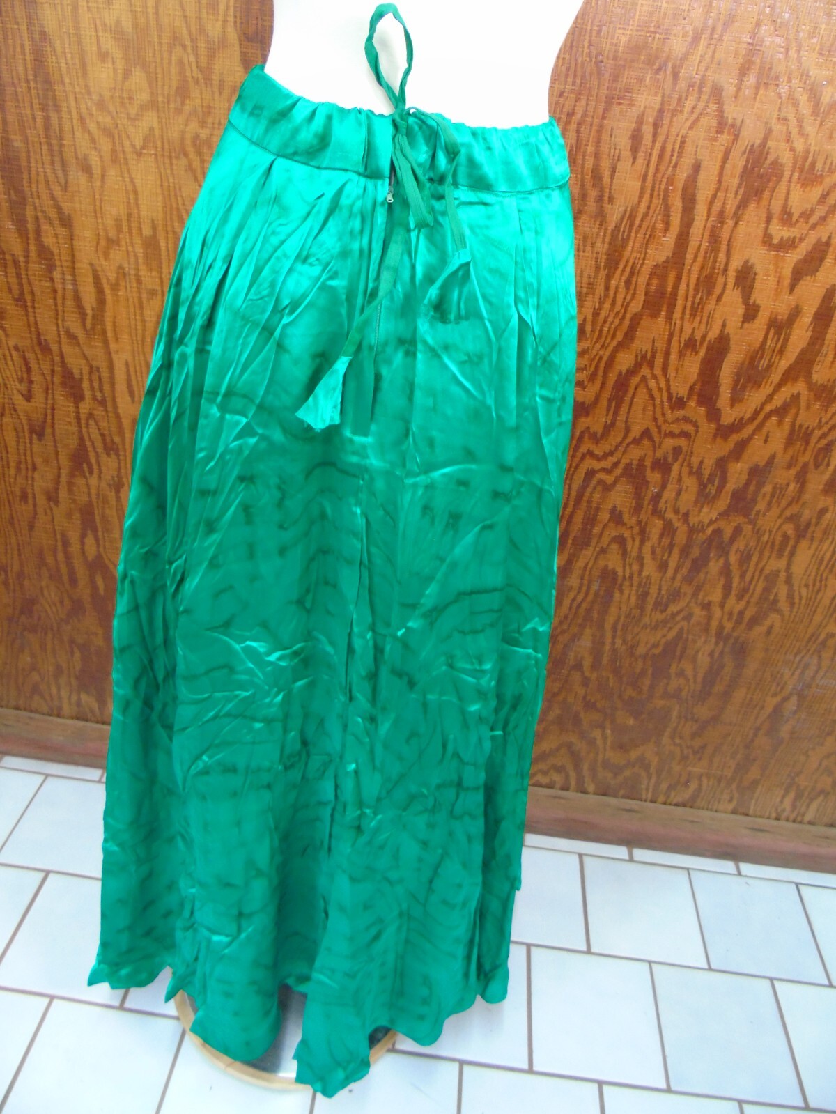Set of 3 pcs – Traditional Ethnic Wear Green – Dress, Wrap & Skirt