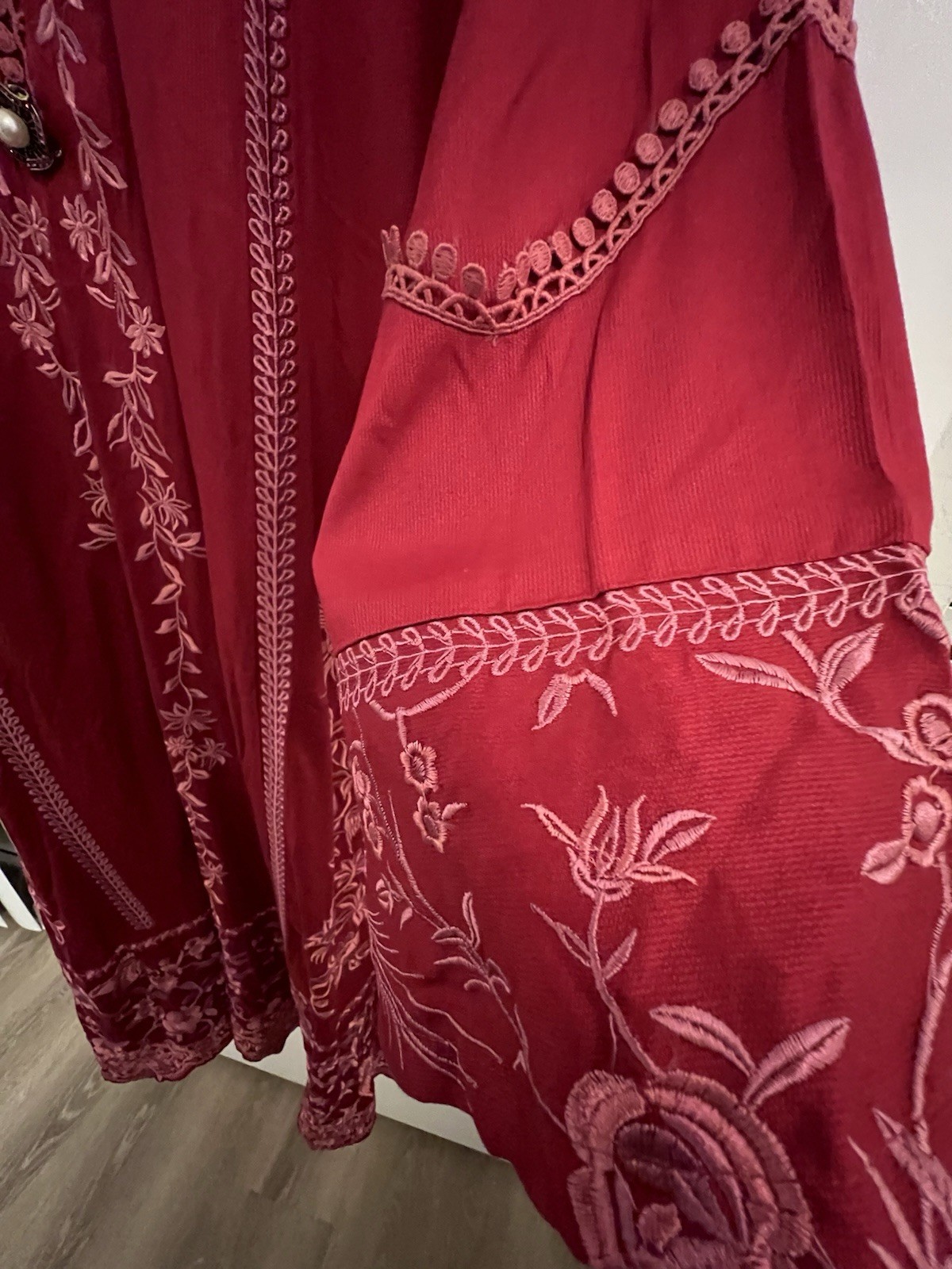 NWOT SANA SAFINAZ size XL – KURTA KAMEEZ ONLY VISCOSE A LINE EMB. 1 PIECE ONLY