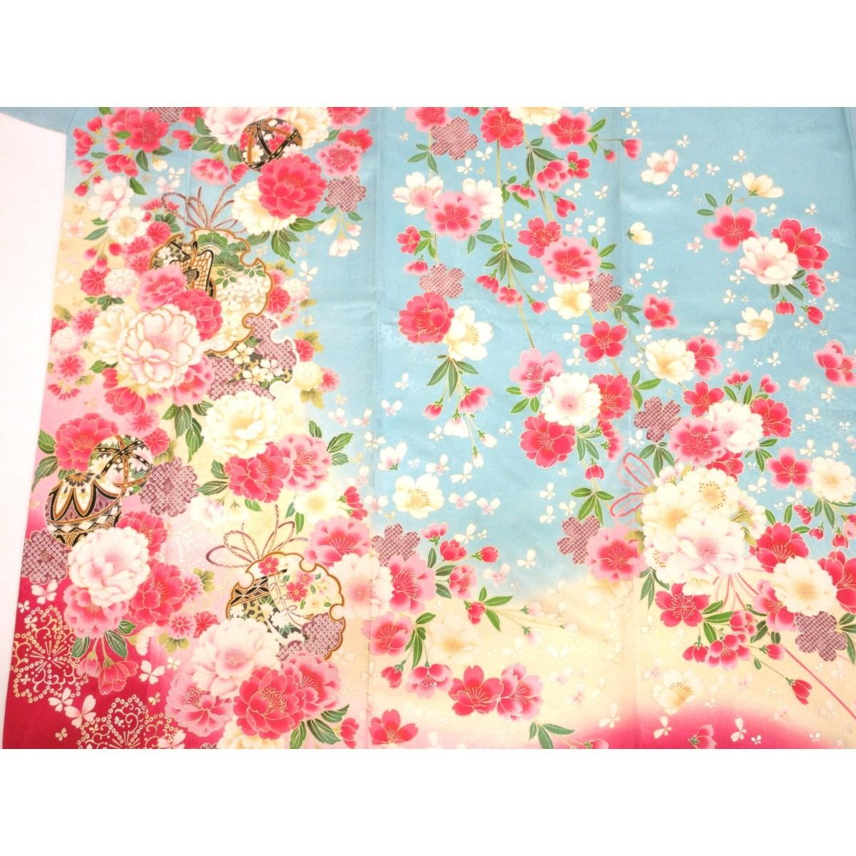 Authentic Japanese Kimono, Yuzen dyeing with gold leaf and embroidery, gradi…