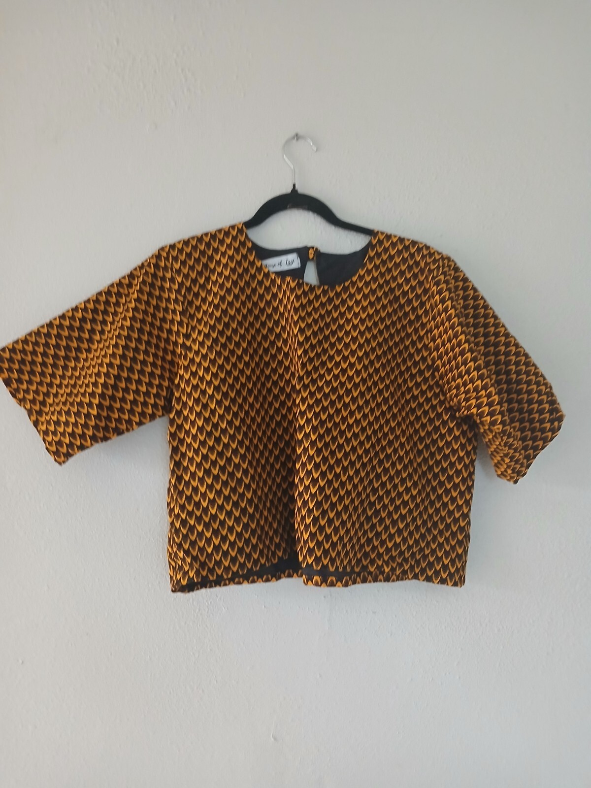 1. Material: Polyester,soft and convenient to wear 2. Novelty Design: Features v