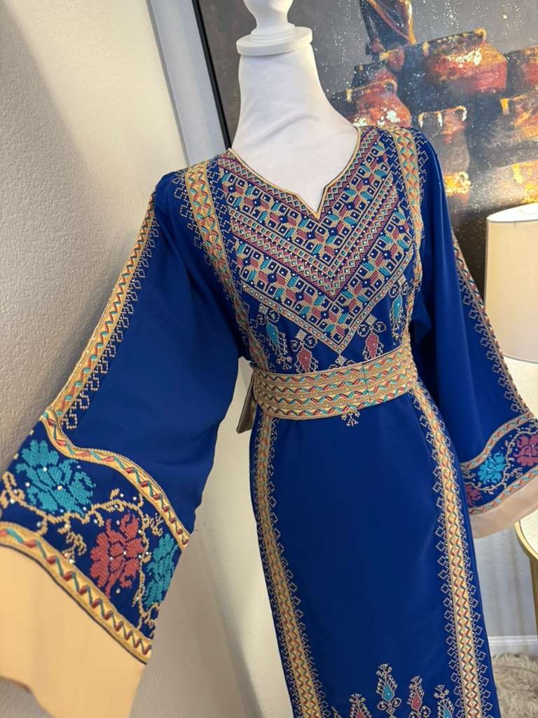 Roma Thobe – Women’s Embroidered Dress, Perfect for Eid, Abaya, Ramadan