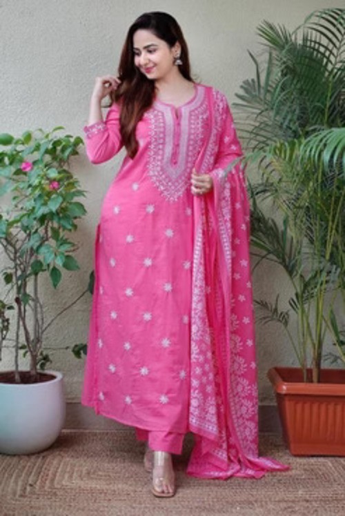 Women’s Pink Embroidered Pure Cotton Kurta Set With Dupatta