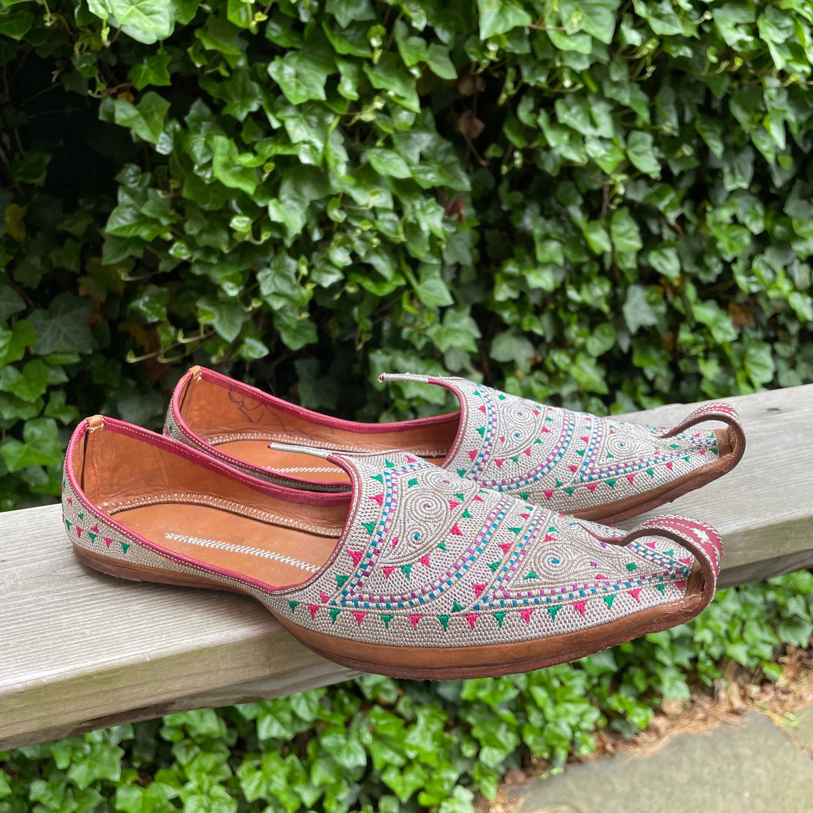 Vintage Jutti India Pakistan Culture Women’s 10 Silver & Leather Shoes Size 10