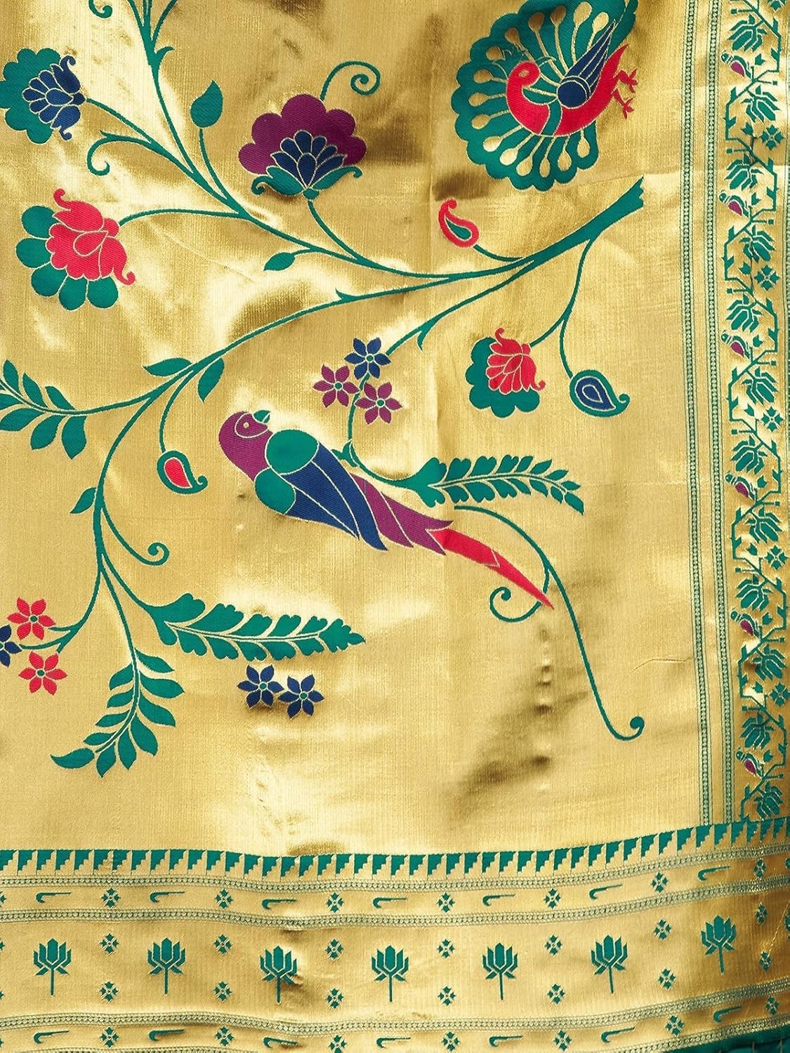 Women’s Silk Paithani Jacquard Weaving Saree with Unstitched Blouse Piece