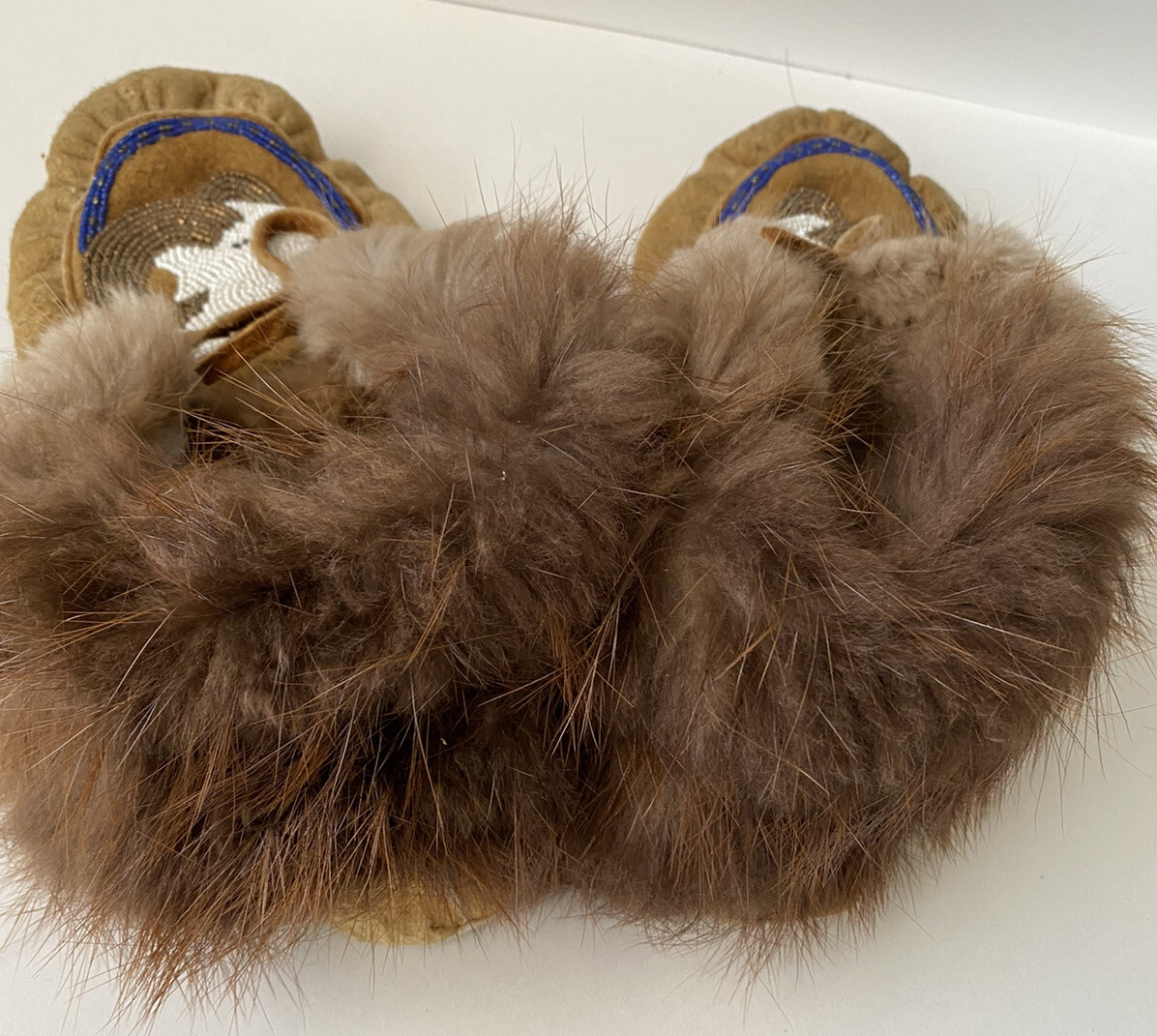 Native American Handmade Leather Moccasins Sz 9, Fringe In Mink