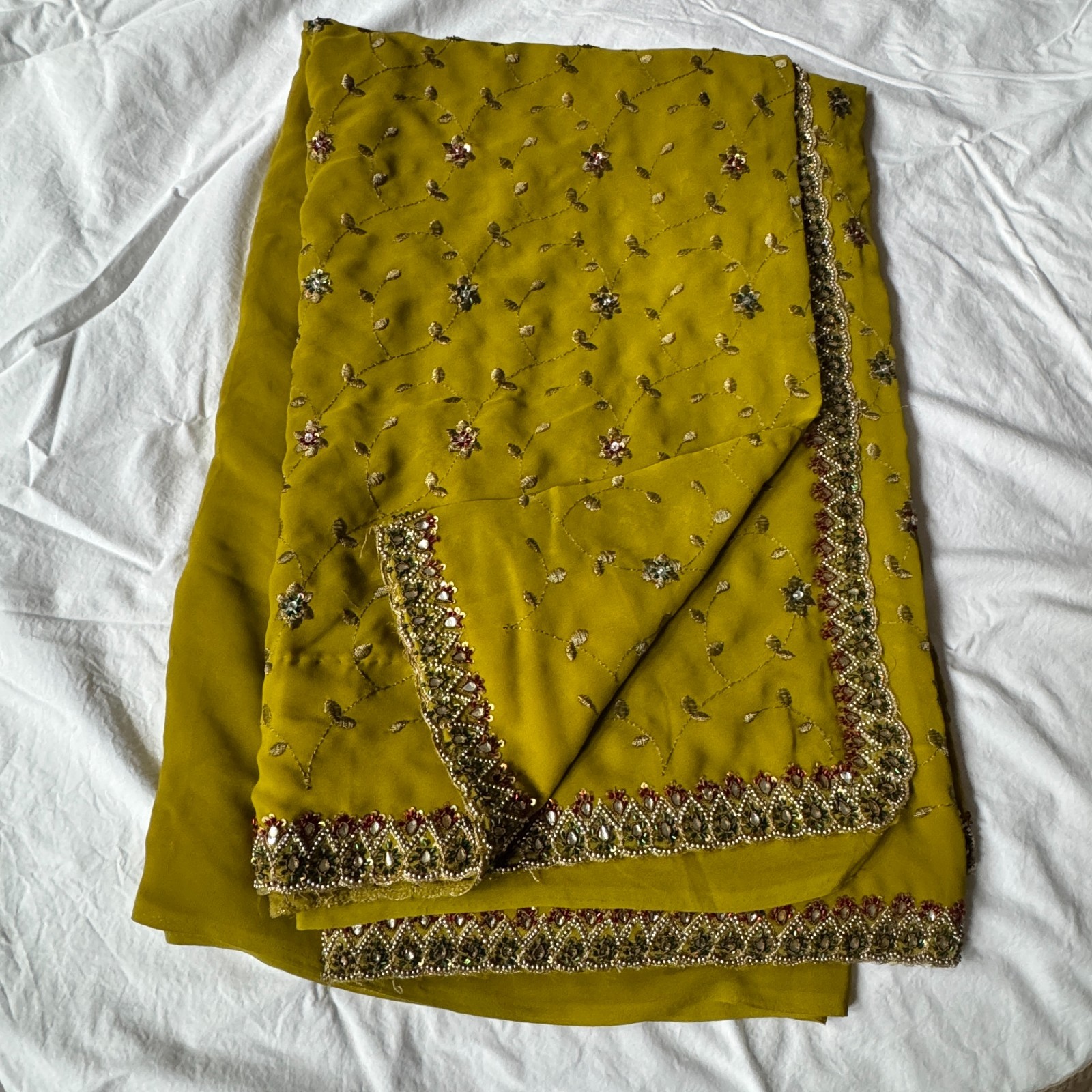 Preowned Indian Saree – Olive Green With Blouse – Very Good Condition