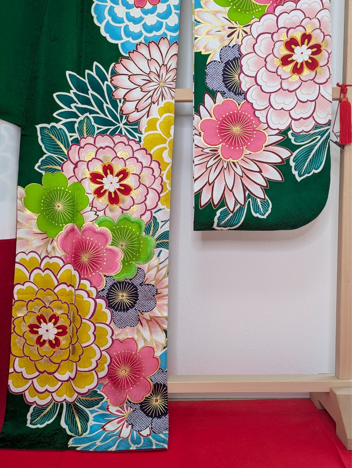 Japanese Kimono Silk Furisode Green Gorgeous Colored Floral Big SIze Textile Art