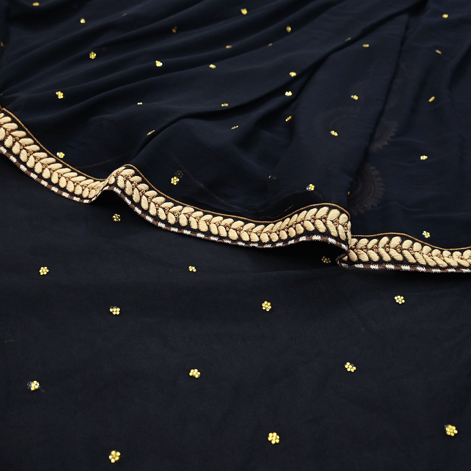 Pre-owned Saree Black Pure Georgette Silk & Net Hand Embroidered Sabyasachi Sari