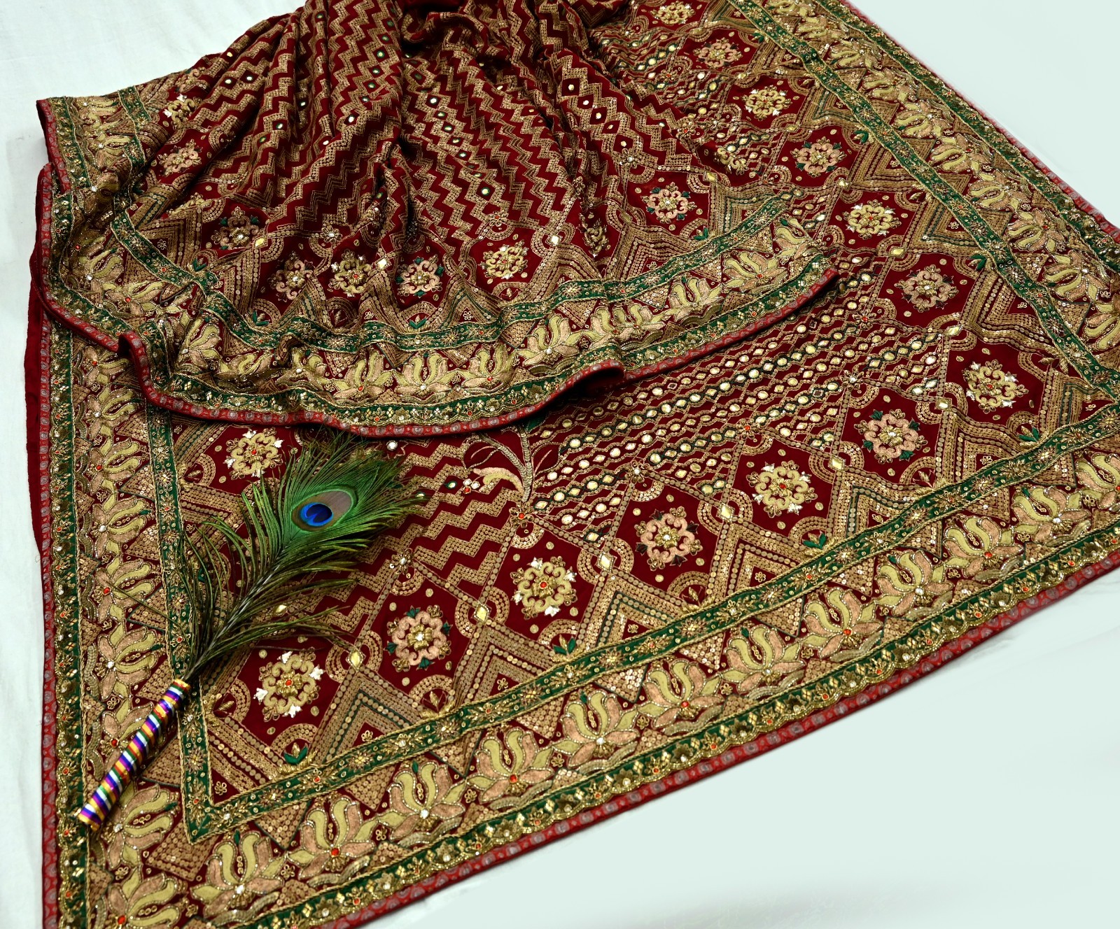 Pre-owned Sari Maroon Pure Georgette Silk Hand Embroidered Anamika Khanna sarees
