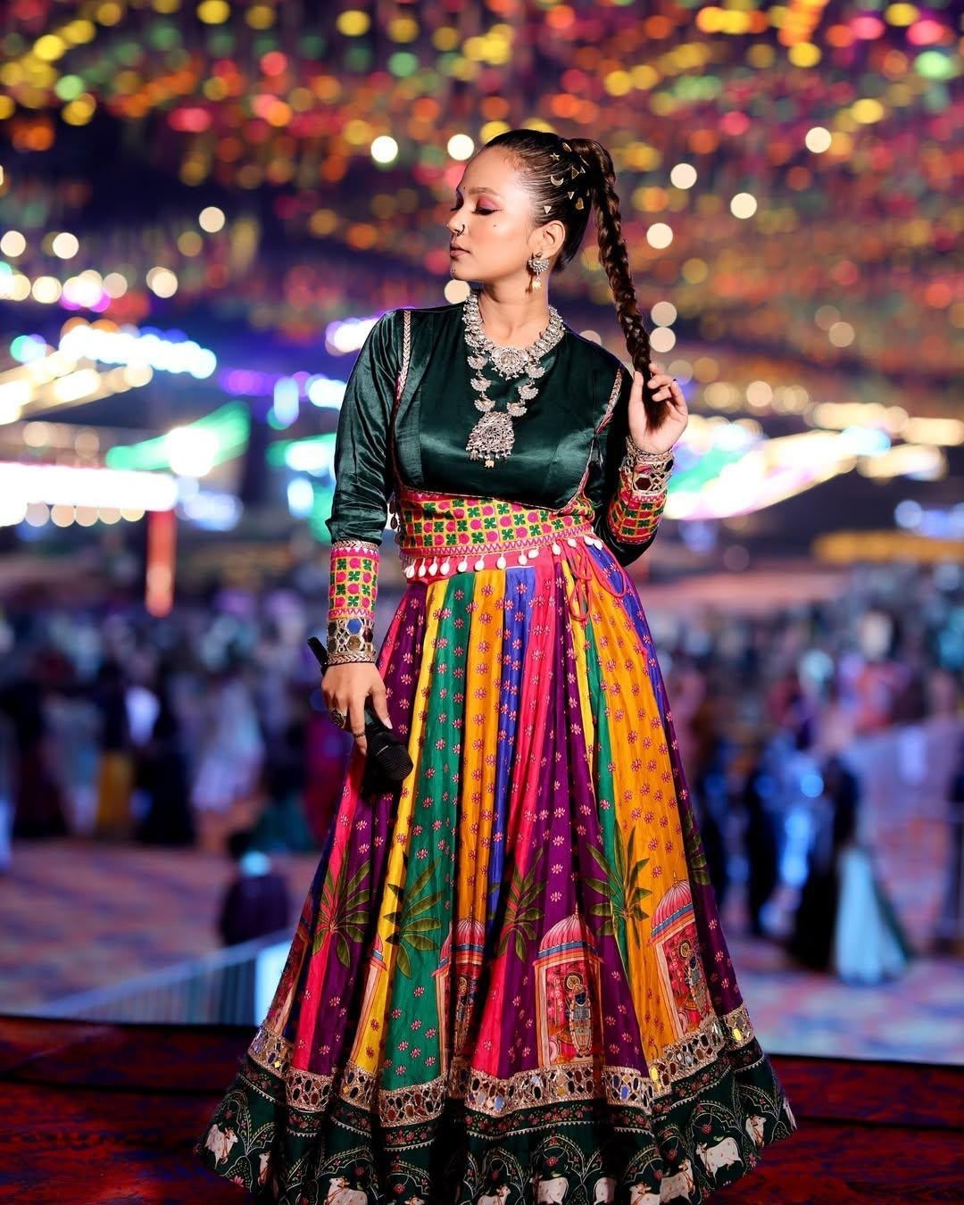LEHENGA CHOLI INDIAN BOLLYWOOD WEDDING PARTY PAKISTANI WEAR READYMADE