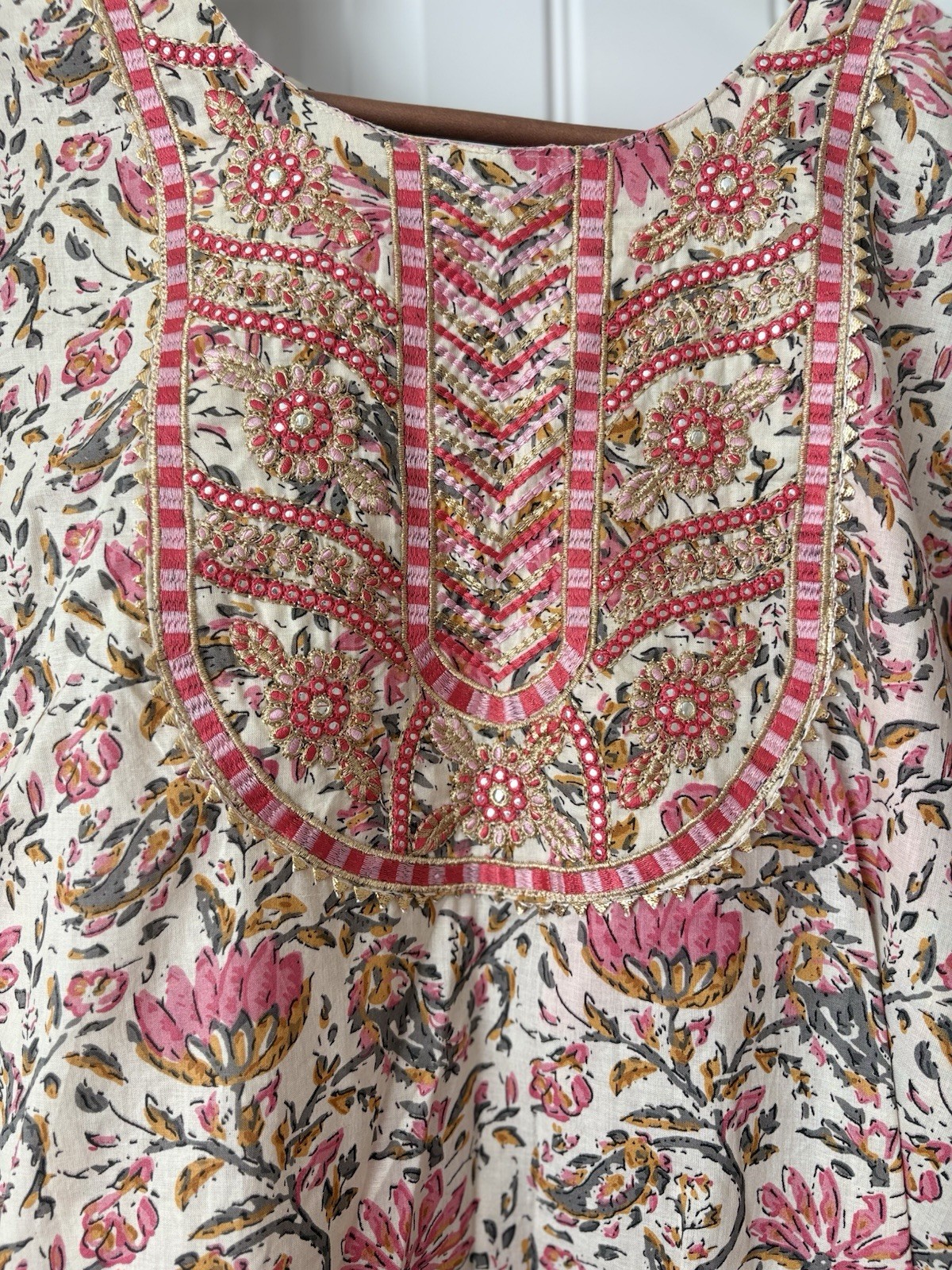 Women Floral Printed Anarkali Kurta and Pant Set with Dupatta Size 44