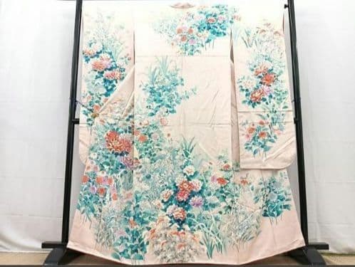 Furisode Silk Kimono Floral Pink White Ready To Wear Stylish Vintage