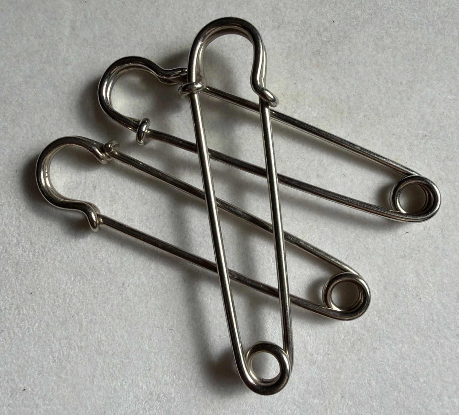 Set 3 Silvertone Sturdy Metal Kilt Pins Adult Safety Fastener for Skirt Unisex