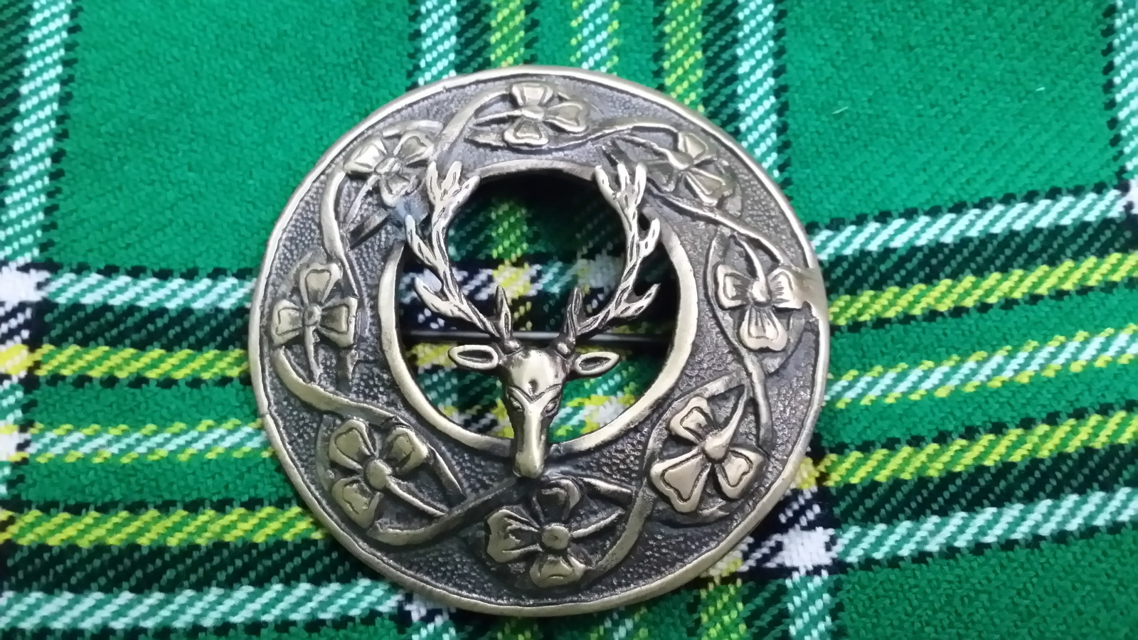 Men’s Scottish Traditional Fly Plaid Brooch Stag Head Antique 3″/Kilt Fly Plaids