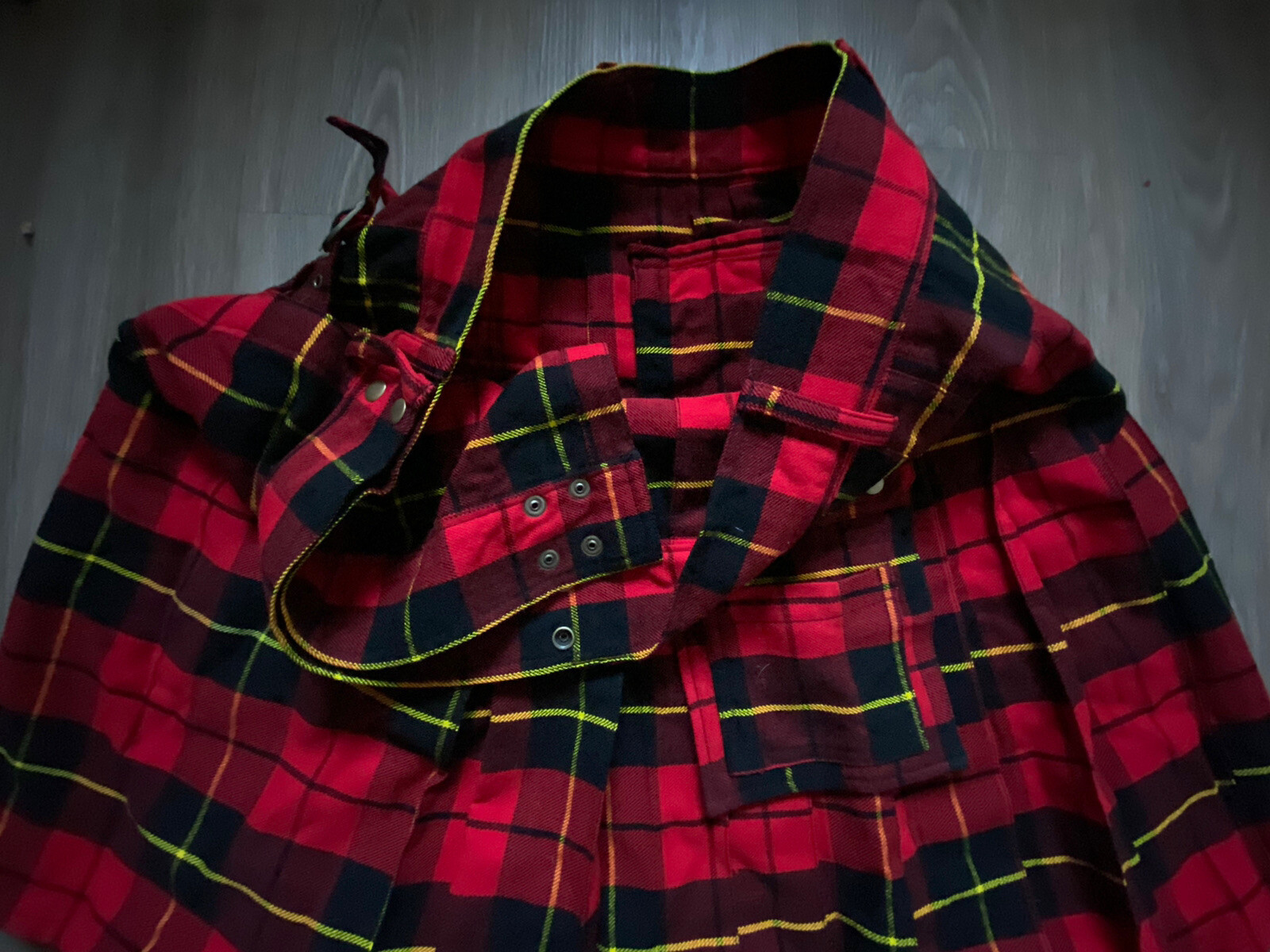 Custom Scottish Kilt Red Black Yellow Plaid 42”-44” Waist Cargo Pockets Details