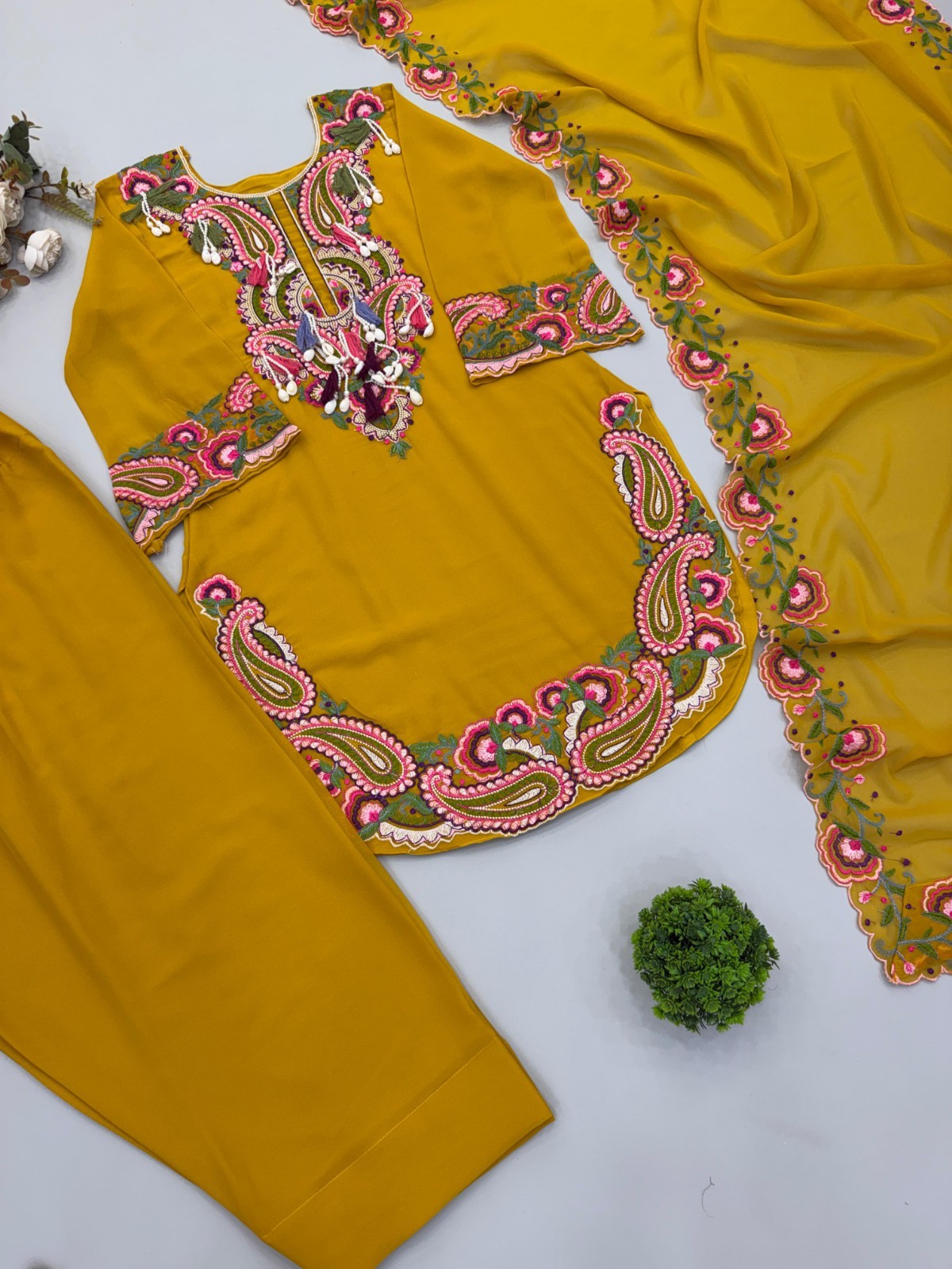 Trending Collection Heavy Georgette Salwar Kameez With Dupatta For Party Wear