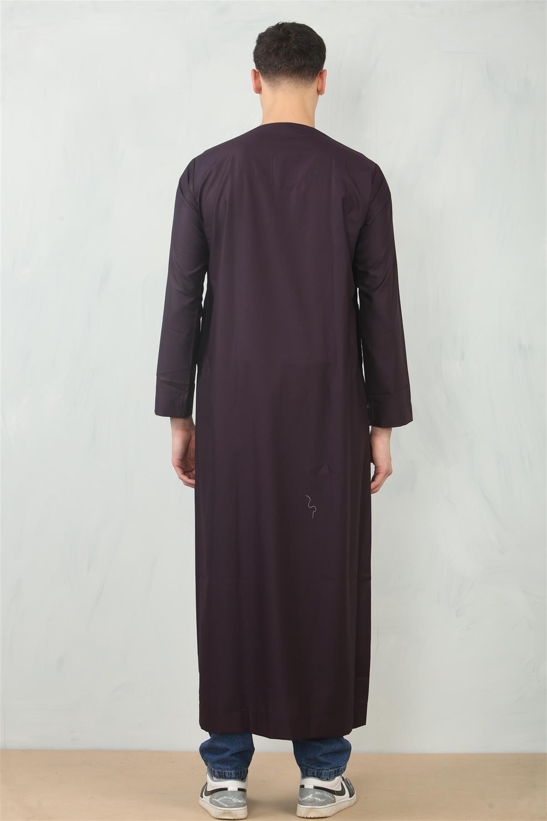 TT-001 – Men’s Purple Emirati Omani Thobe String Tassel
