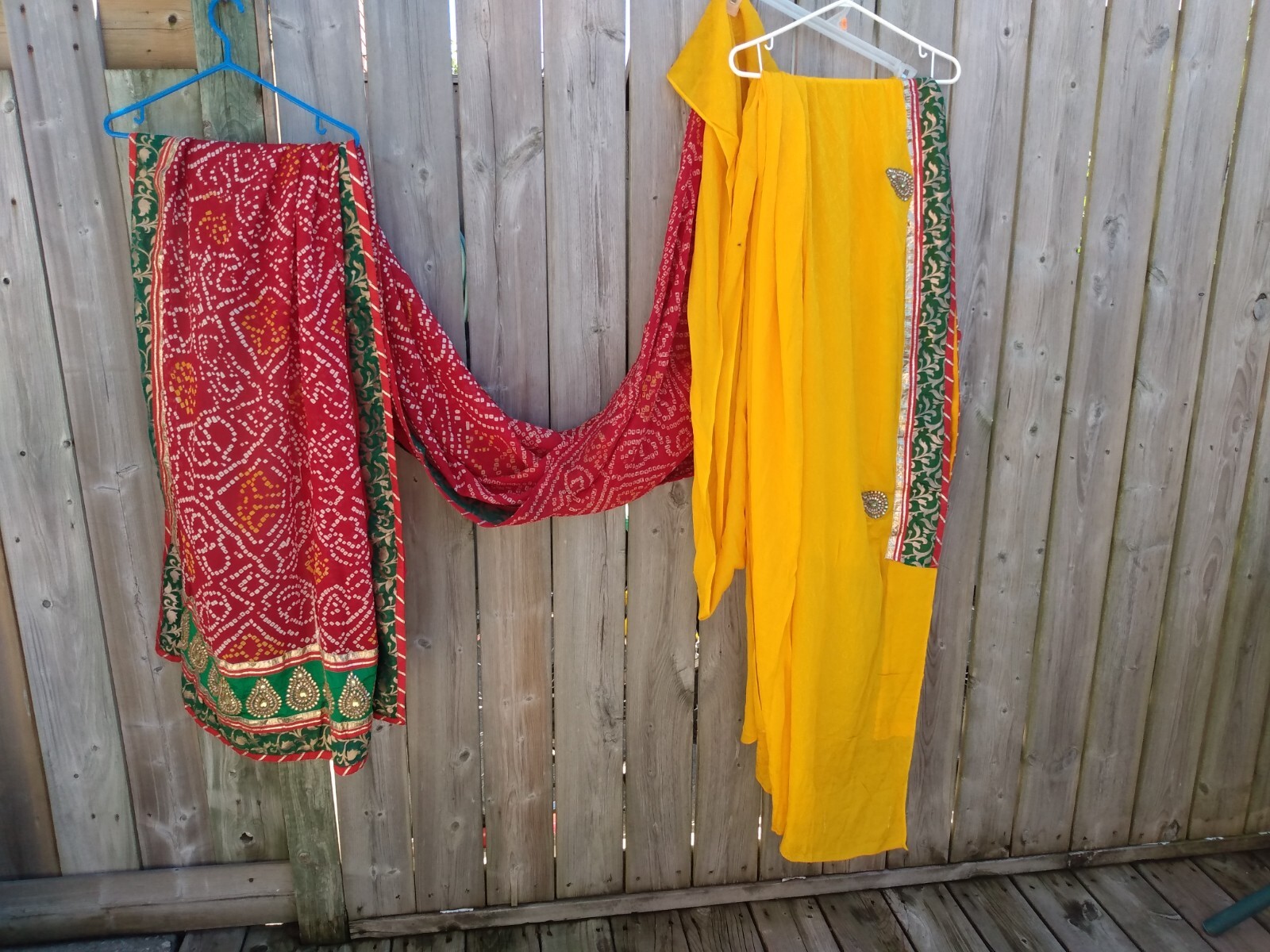 Sari Saree Red Yellow Green Gold Sequins Size Over 5 Yards