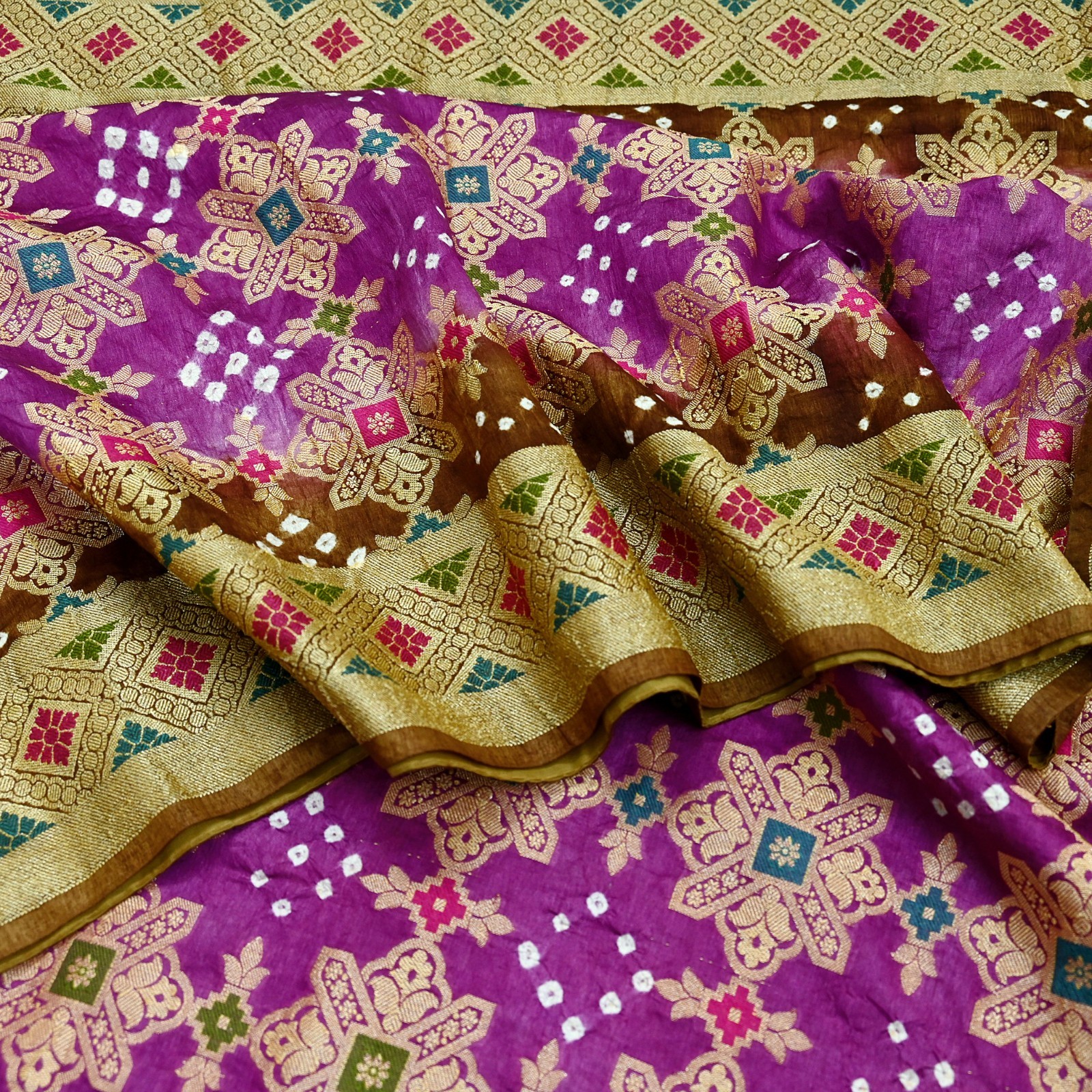 Indian Vintage Sari Purple & Green Artificial Silk Hand Woven Bandhani Saree 5yd