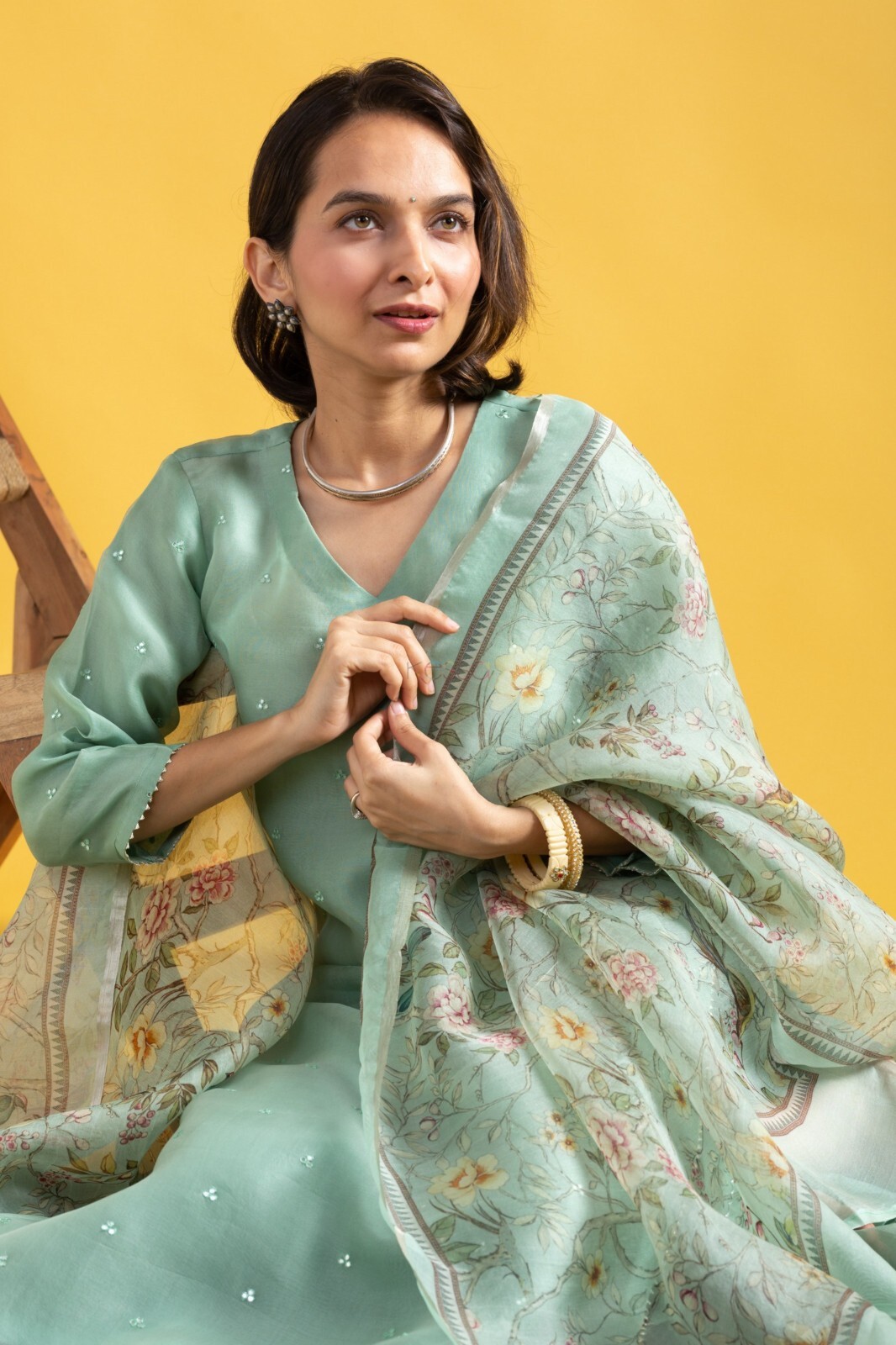 Women’ s Viscose Chanderi Embroidery Kurta with Pant & Dupatta