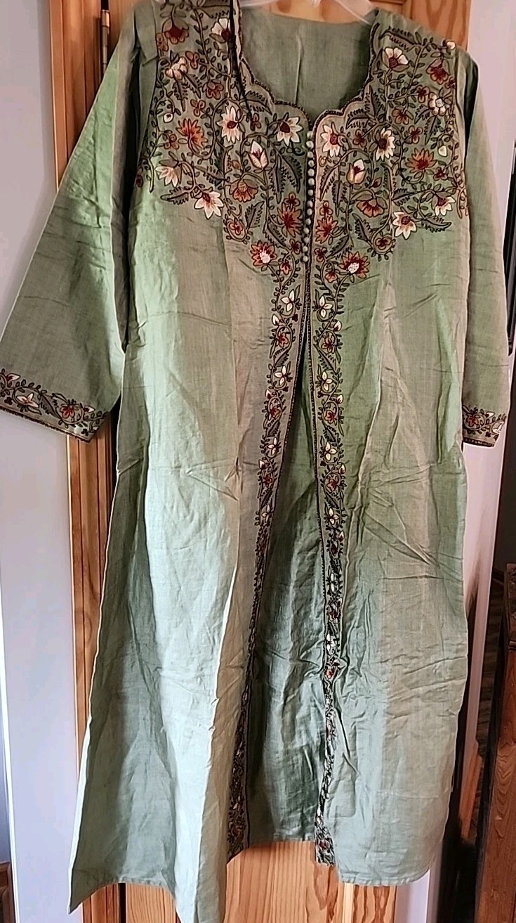 Indian Cotton Saree For Women No Tags, M/L?, Embroidered, Green, Lg Sl.
