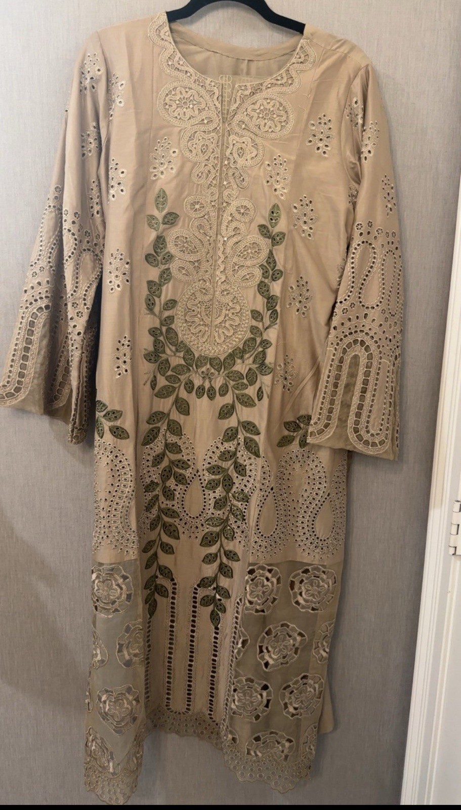 100% Authentic Maria.B 3 Piece Embroidered Lawn Suit pakistani shalwar kameez