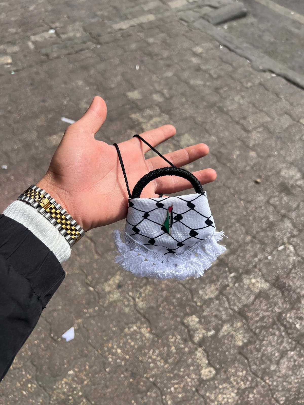 Handmade Mini Shemagh Keffiyeh Car Hanging – Palestine Map & Crown