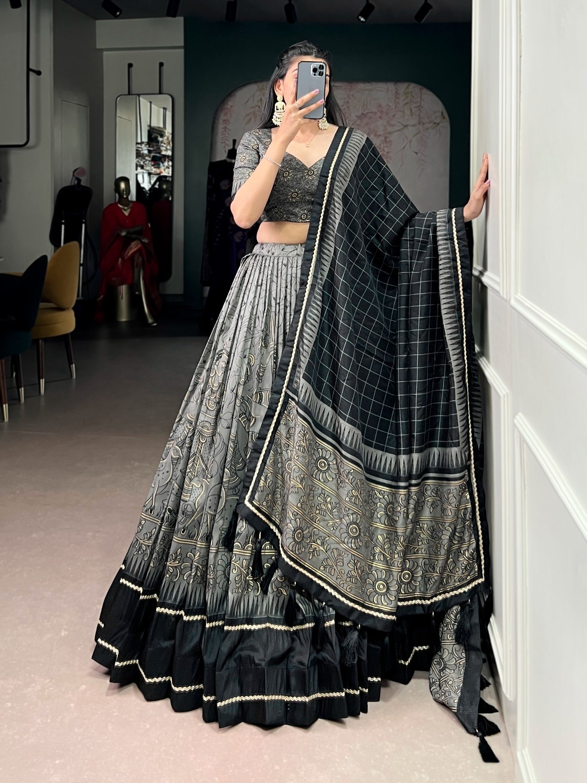 PAKISTANI WEAR BOLLYWOOD DESIGNER LEHENGA CHOLI LEHNGA INDIAN WEDDING PARTY EID