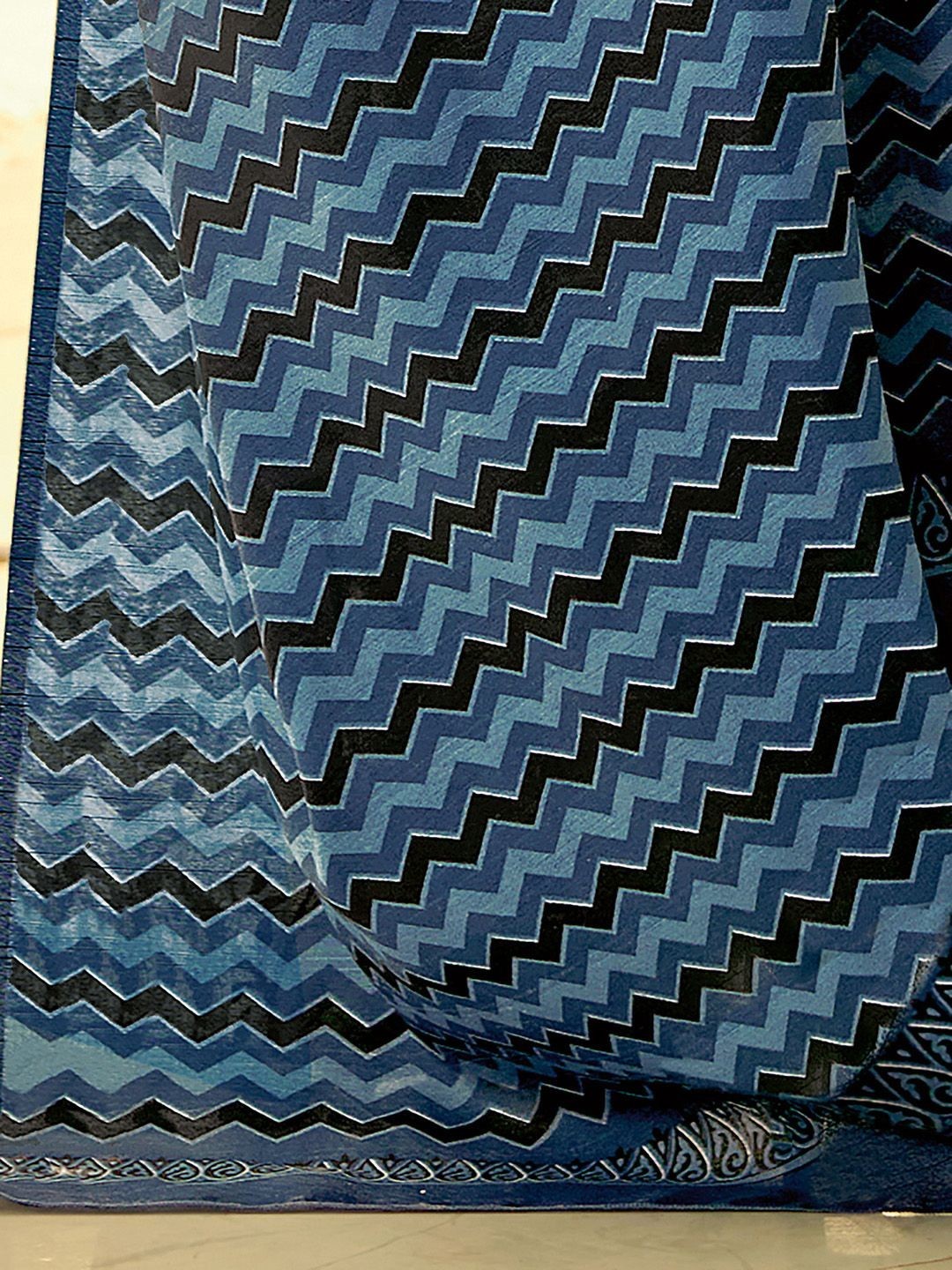 Designer Silk Blend Dabu Saree Ethnic Motifs Indian Traditional Sari with Blouse