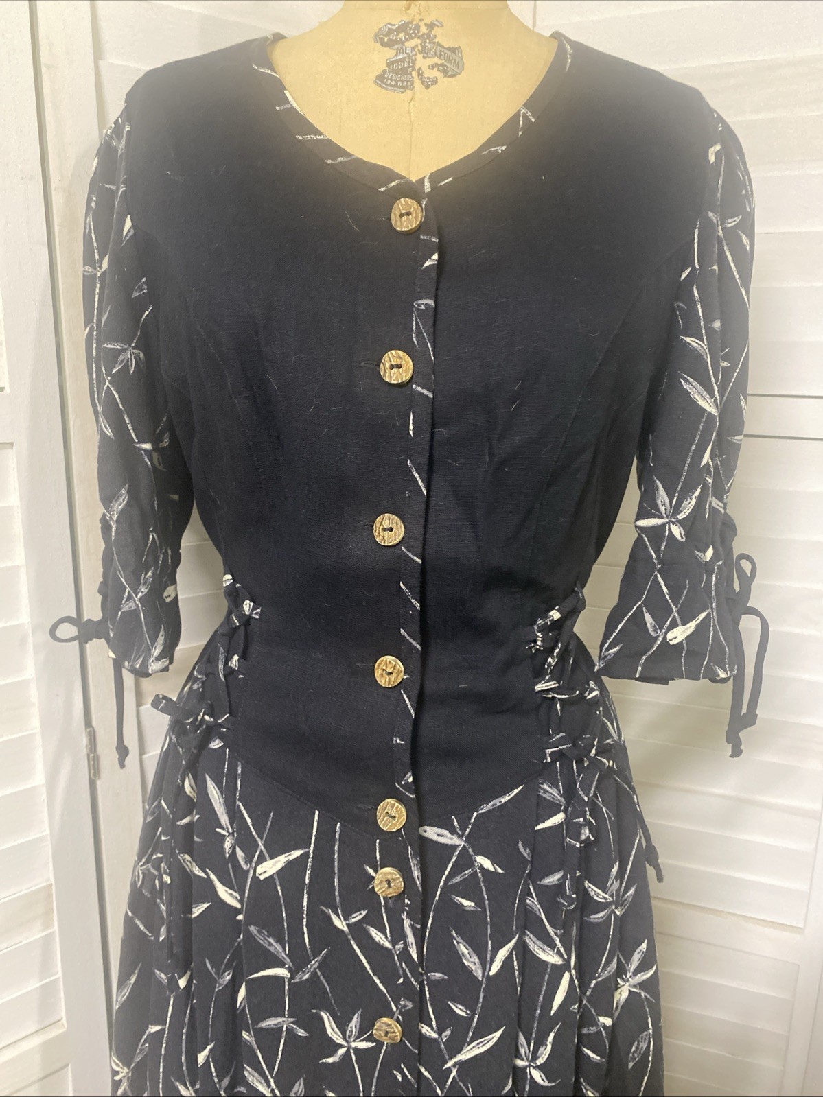 VTG Black Viscose Floral German Bavarian Long Dirndl Dress Oktoberfest Large