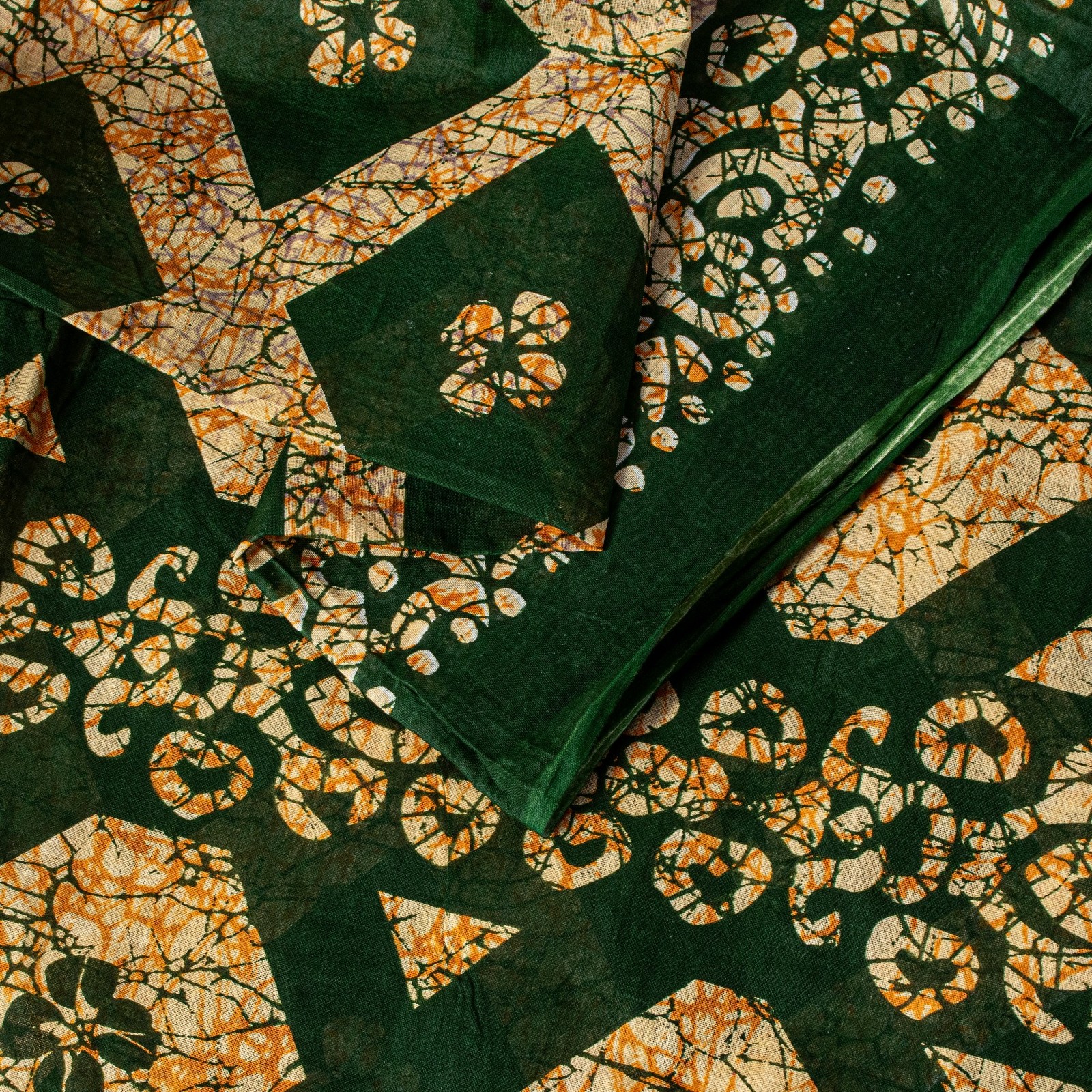 Sanskriti Vintage Dark Green Pure Cotton Saree Geometric Batik Printed Sari 5+Yd