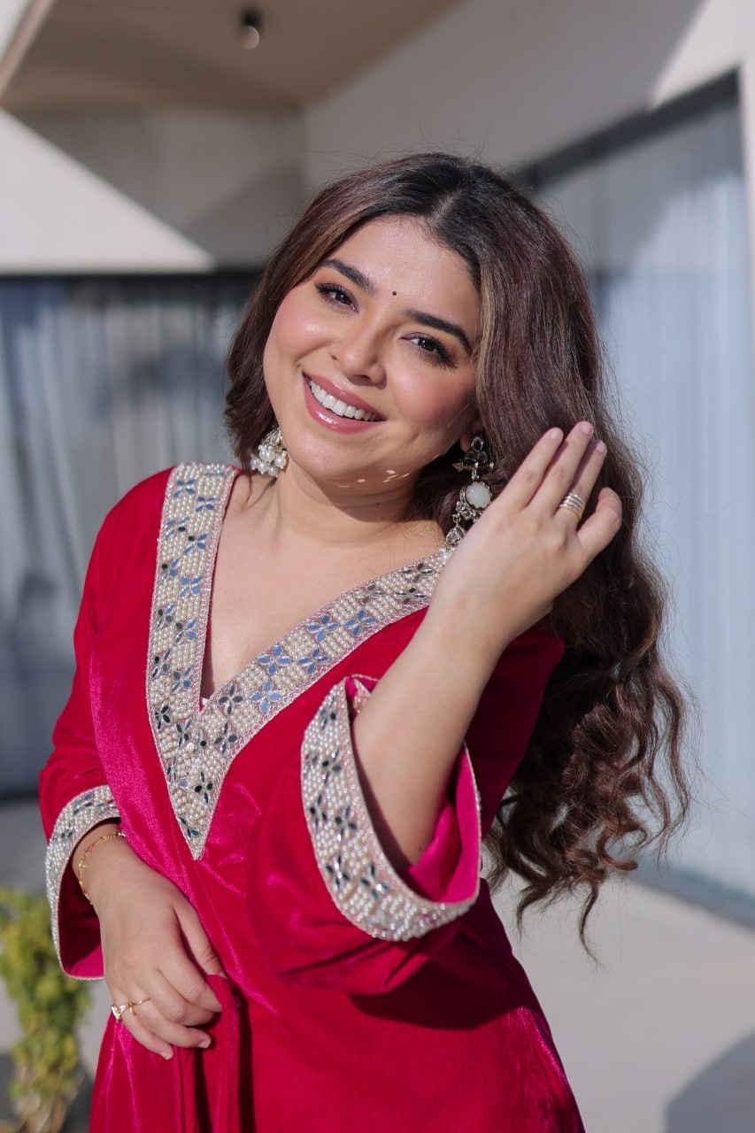 ReadytoWear Velvet Kurti Pant Set | Eid Party Outfit Zari Mirror | S M L XL XXL
