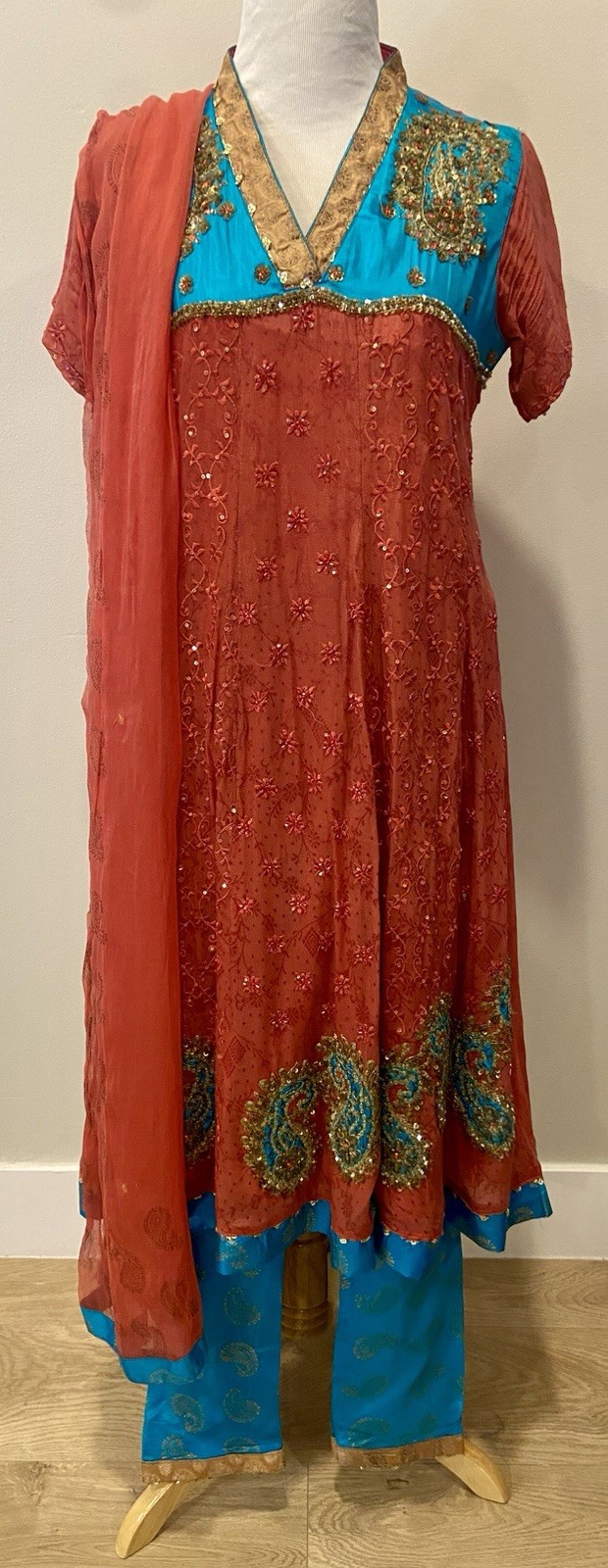 Anarkali Shuridar Girls Teen Formal 3pc Size 12-13 Intricate Embroidery Beading