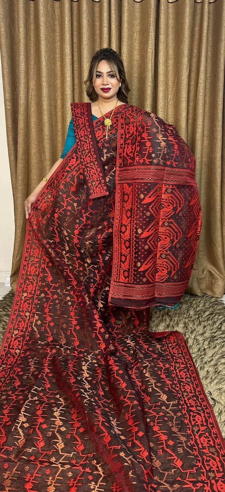 Exclusive Premium Quality Hamd Made Dhakai Jamdani Saree For Women With Bp