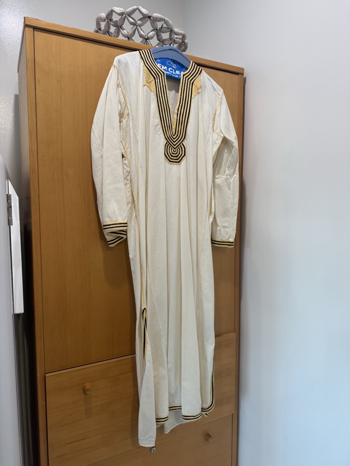 White Unisex One Size 1970s Kaftan Robe Long with Black & Gold Trim