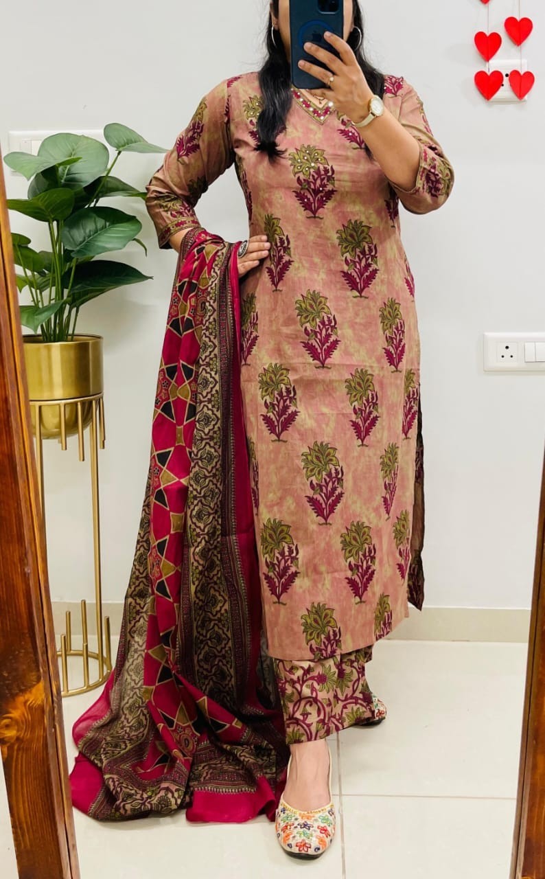 Women’s Dusty Rose Cotton Kurta Pant Set with Dupatta Printed Ethnic Outfit