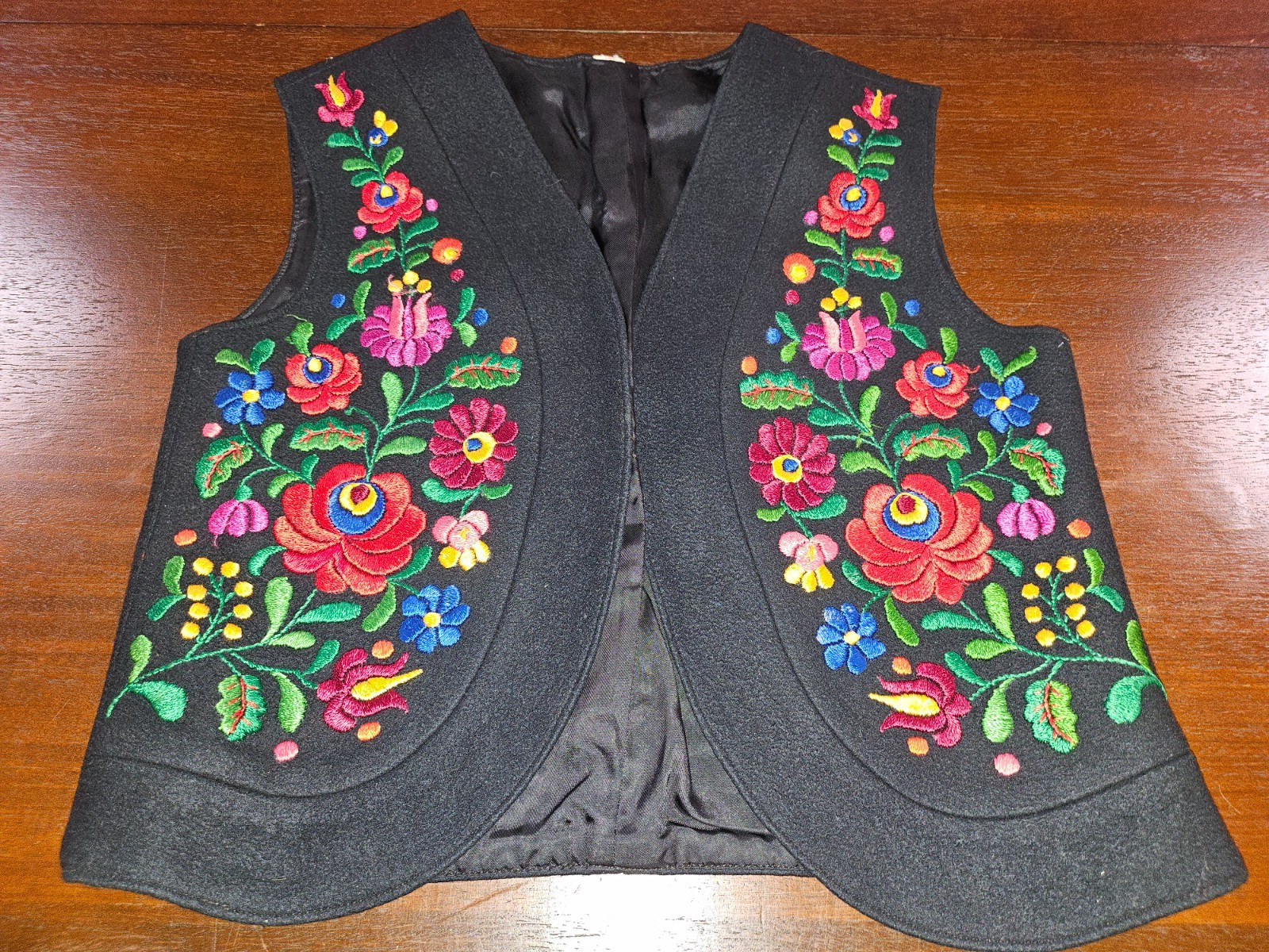 Vintage Black Wool Felt Paprika Flor Hand-Embroidered Hungarian Matyo Art Vest