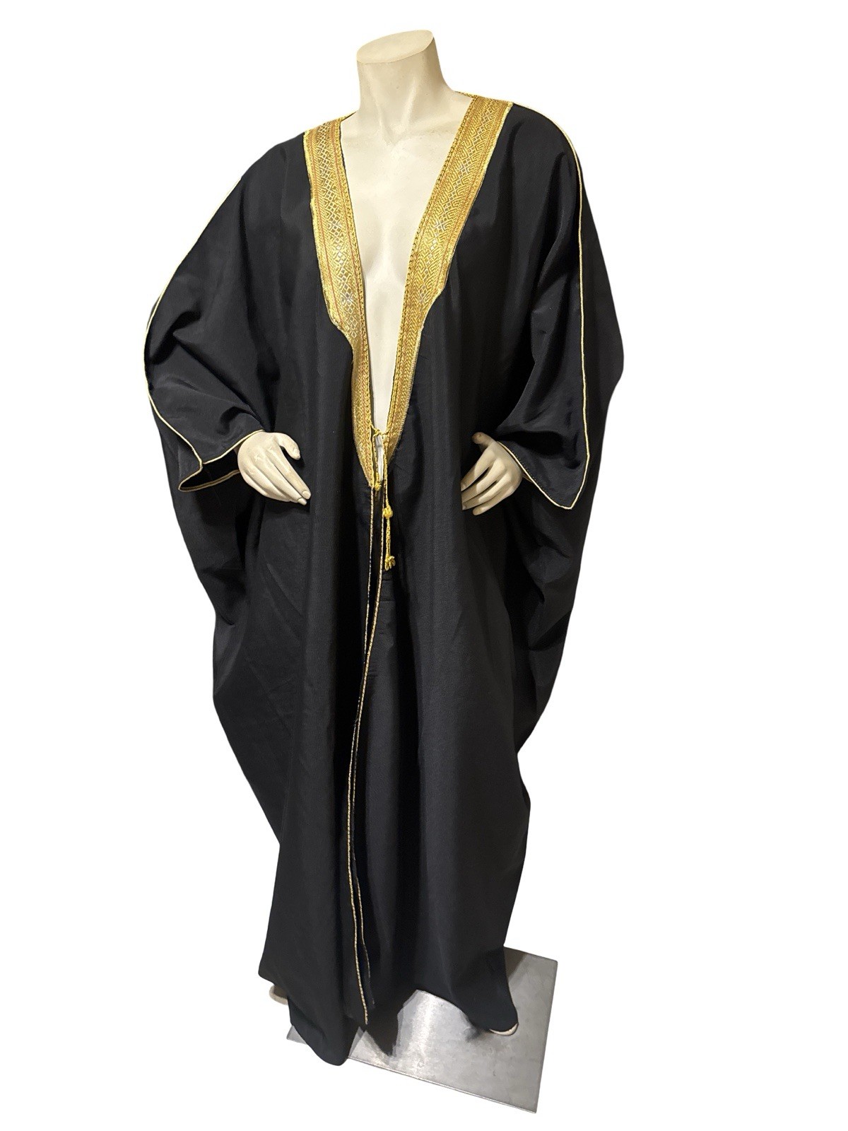 Black Bisht Cloak Gold Trim Arab Kaftan Abaya Sheikh Robe Mid Weight Polyester
