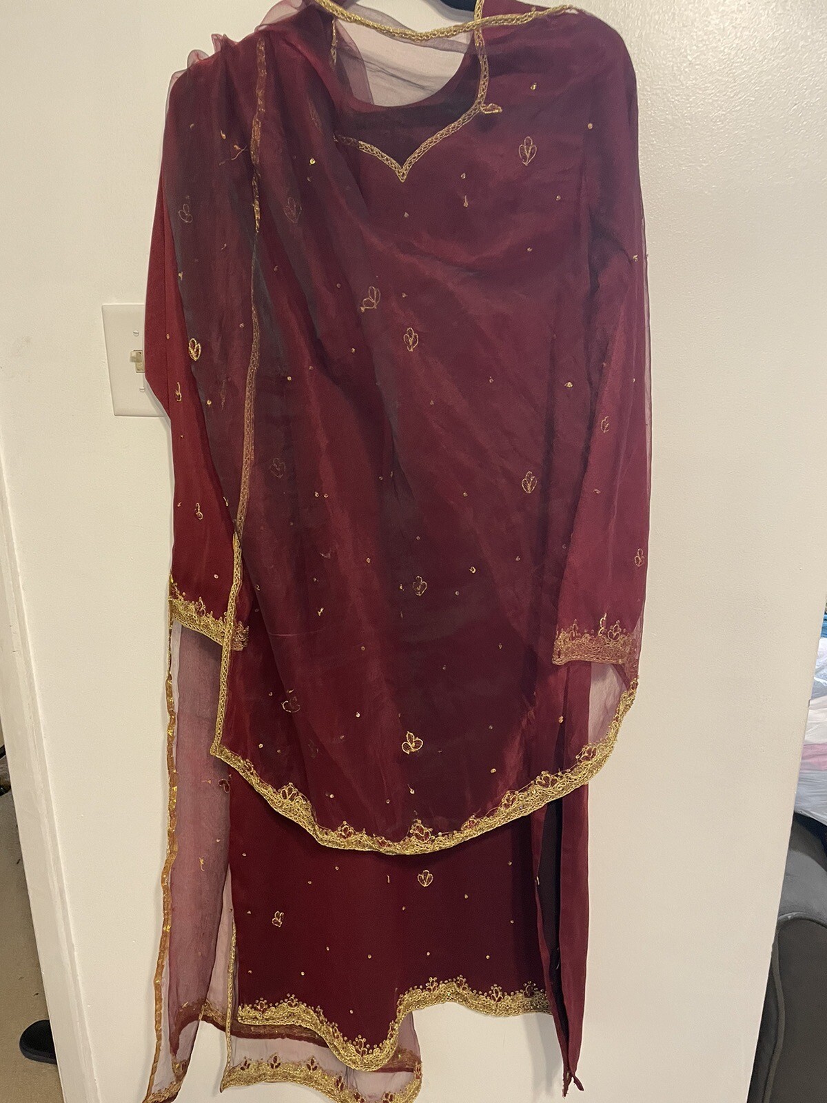 Pakistani Indian Shalwar Kameez Wedding Eid Ethnic Ramzan Maroon And Golden 3pc