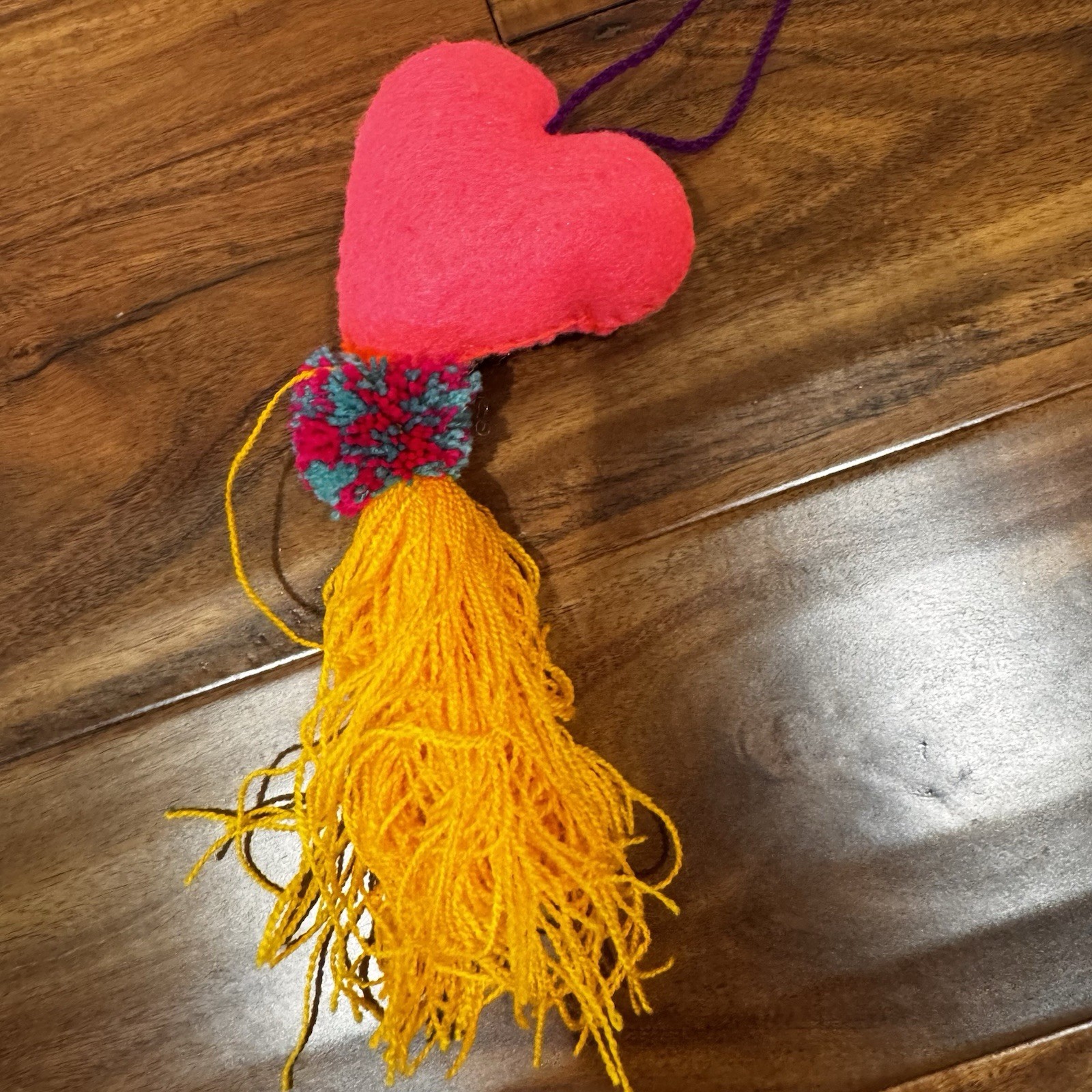 POM POM HANDMADE HEART TASSEL MULTICOLOR MEXICAN PINK LAVENDER NEW