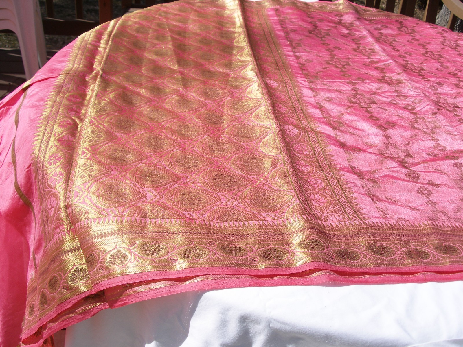 NEW SILK SARI WITH ZARI AND PINK COLOR