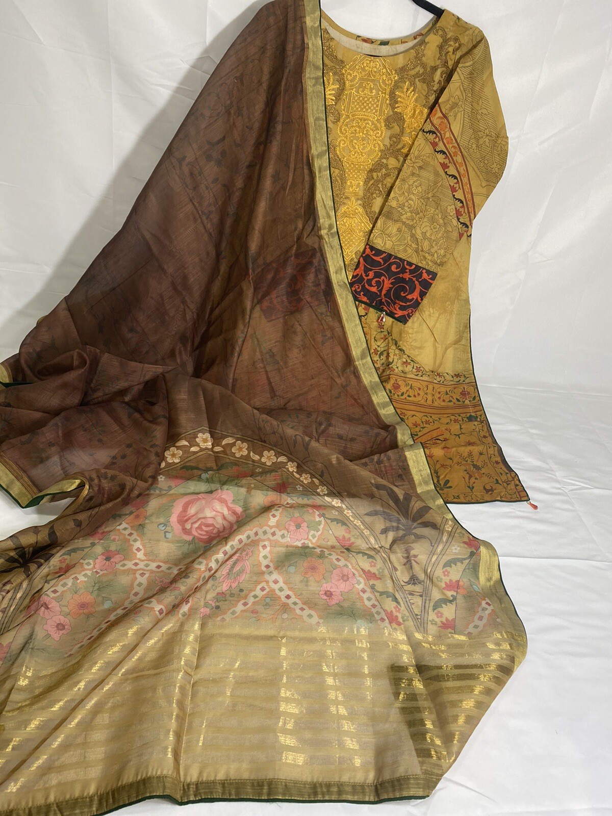 Swiss Lawn Embroidery Kameez Shalwar Banarsi Dupatta Bust 43 Large Pakistani
