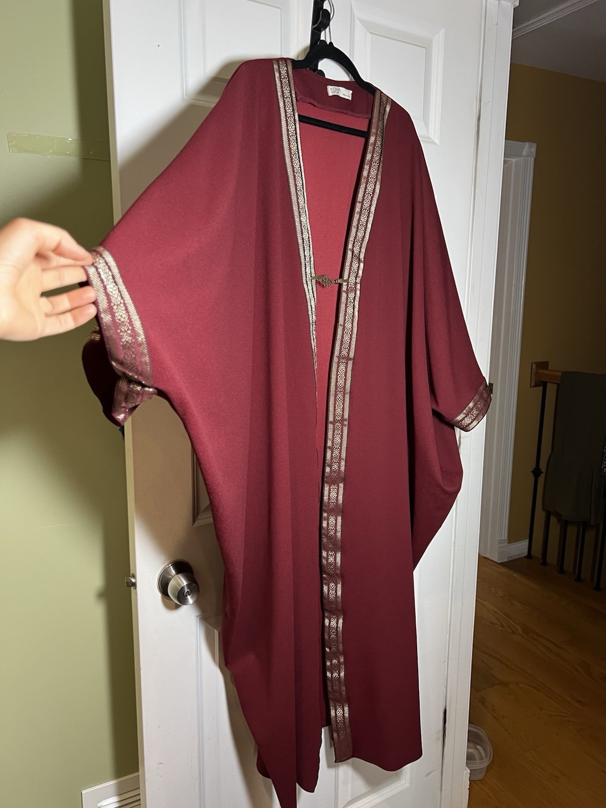 Women’s Burgundy/Gold Kaftan Robe Decorative Trim Front Closure Chiffon One Size