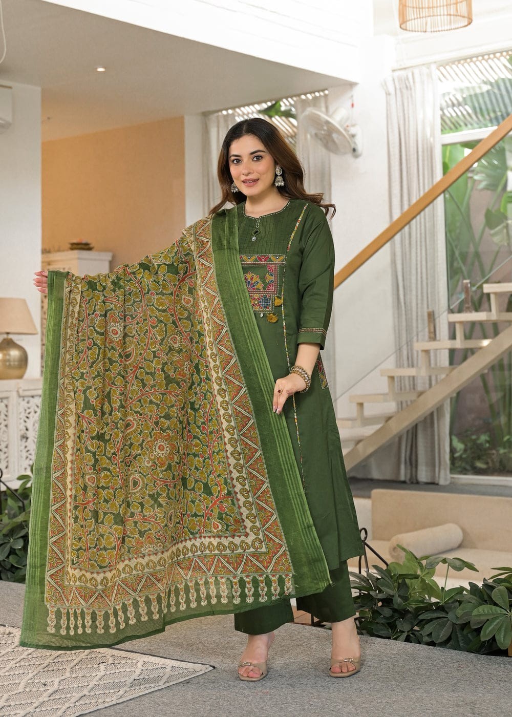 Women’s Party Wear Kurti Pant Dupatta Set Indian Bollywood Ethnic Top Kurta Set