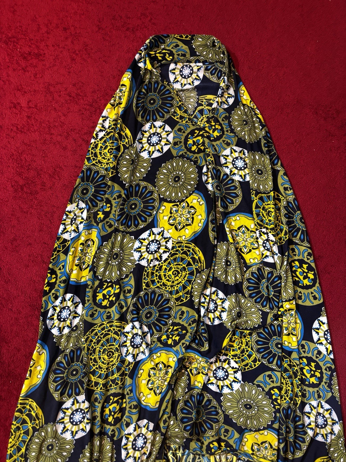 Modest Muslim Praye Khimar Jilbab – Gold Pattern – One Piece