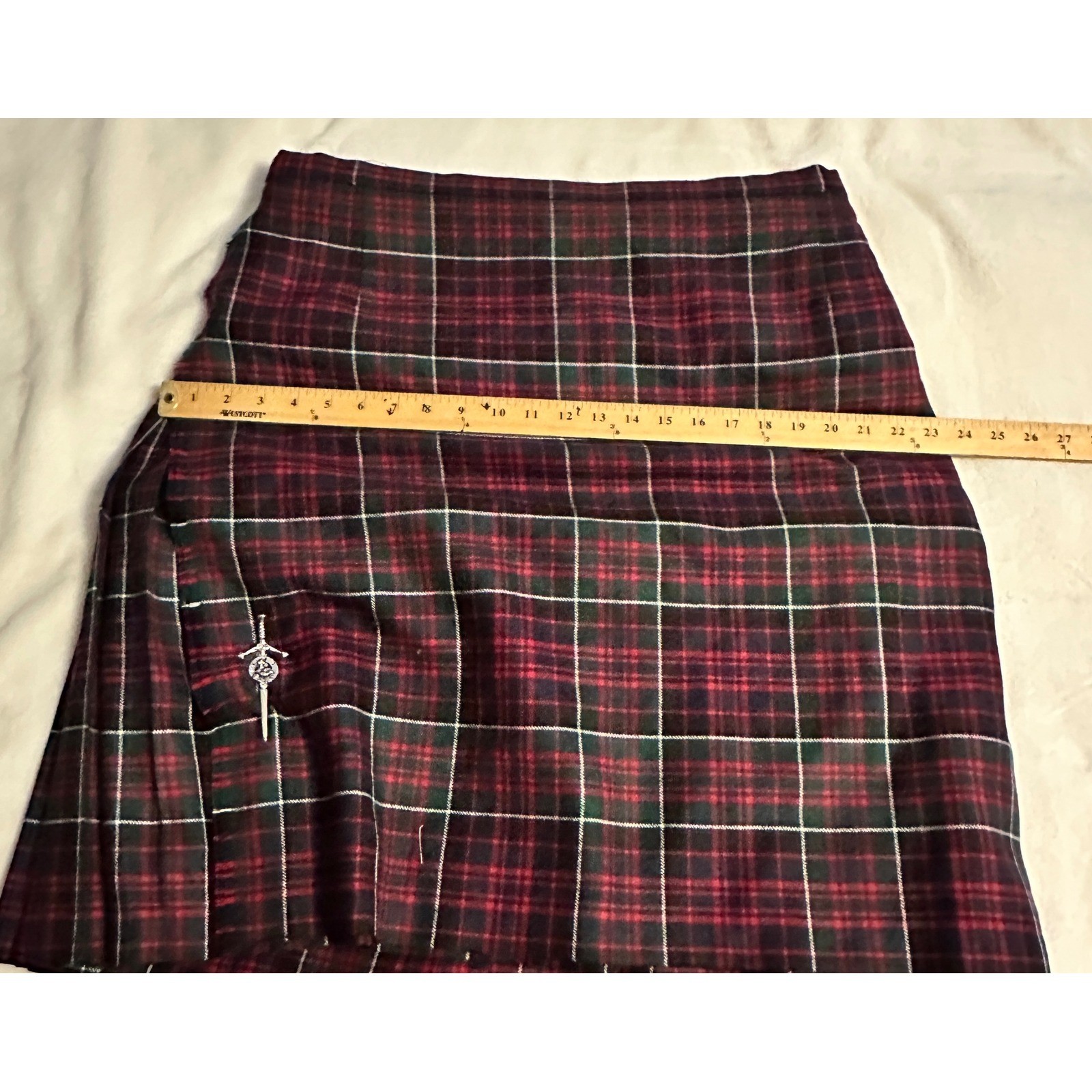 Celtic Craft Centre Scottish Wool Kilt Set Belt Scarf Garter Flashes Outlander