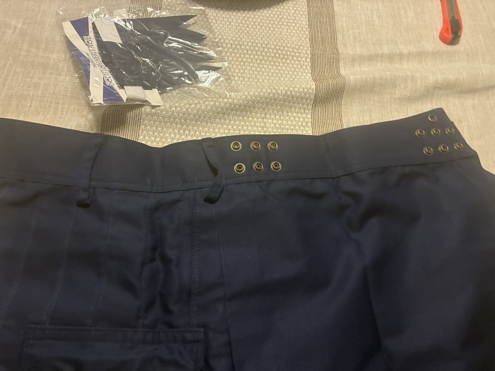 Highland Red stone Men’s Utility Kilt/ Brand New With Tag/ Size Med / Blue