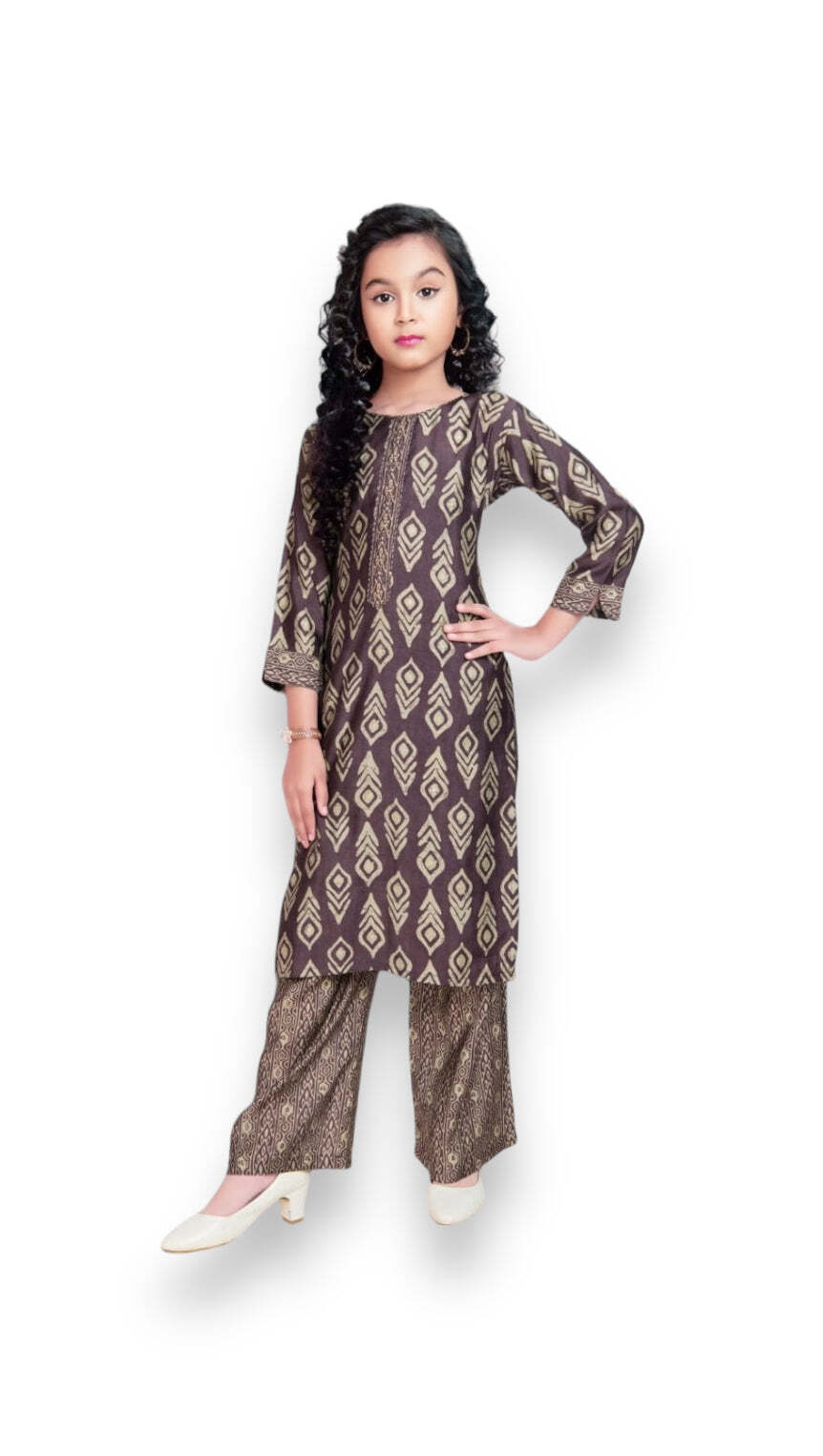 Effortless Elegance: Girls Kurti and Pant Combo