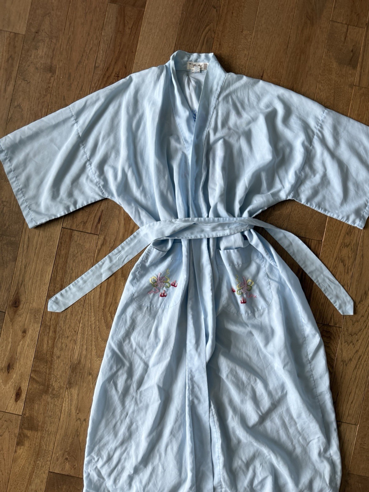 Health Label Vintage 1960s Dragon Asian Light Blue Embroidered Kimono Robe